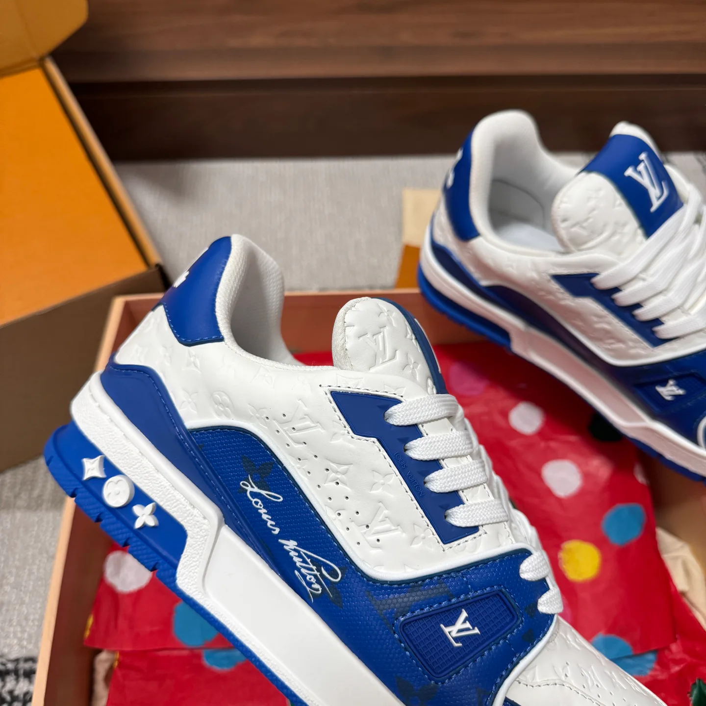 Кроссовки Женские Louis Vuitton 1483885