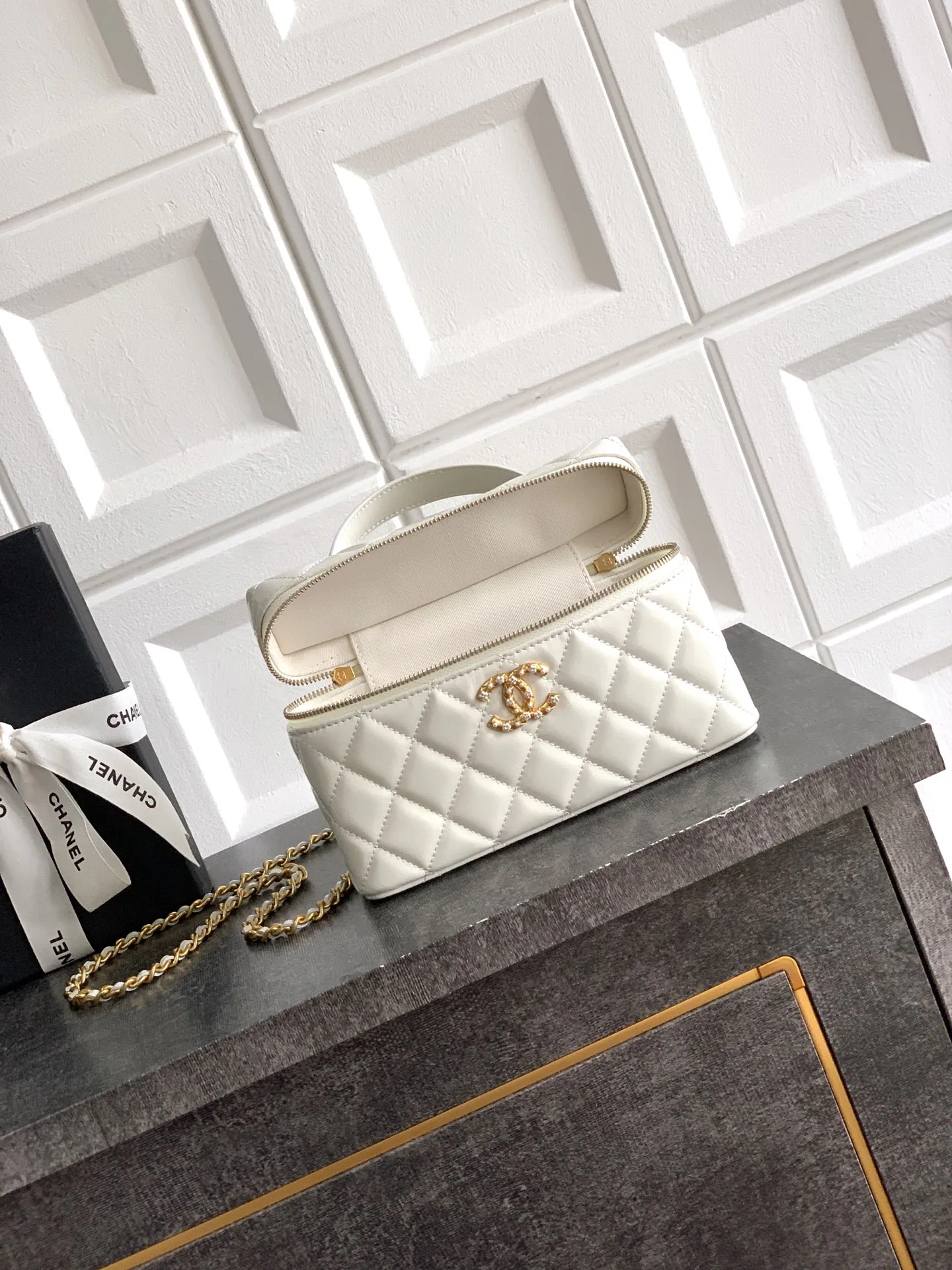 Классические Сумки Женские Chanel 12779046