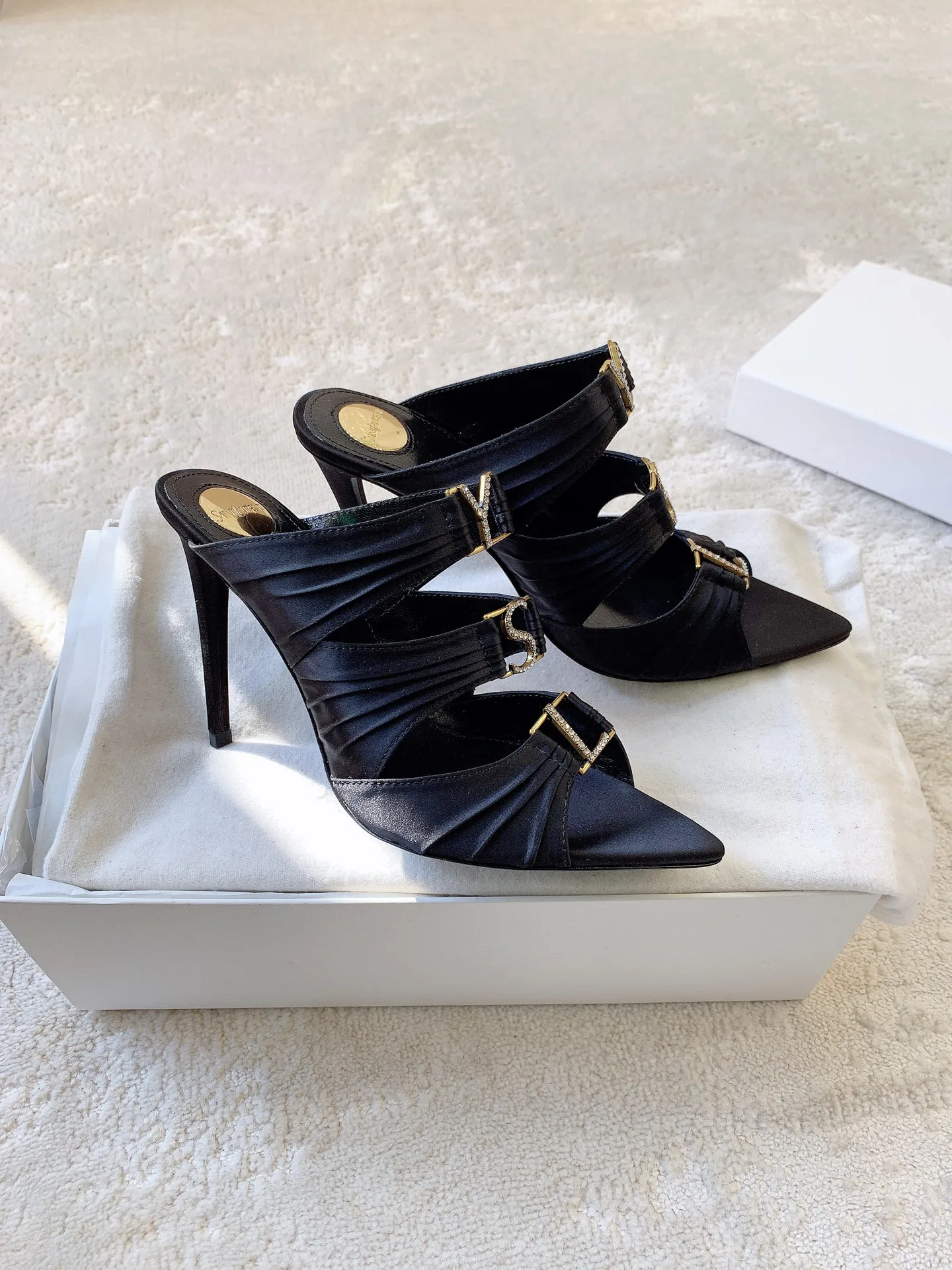 Босоножки Женские Saint Laurent 1599323