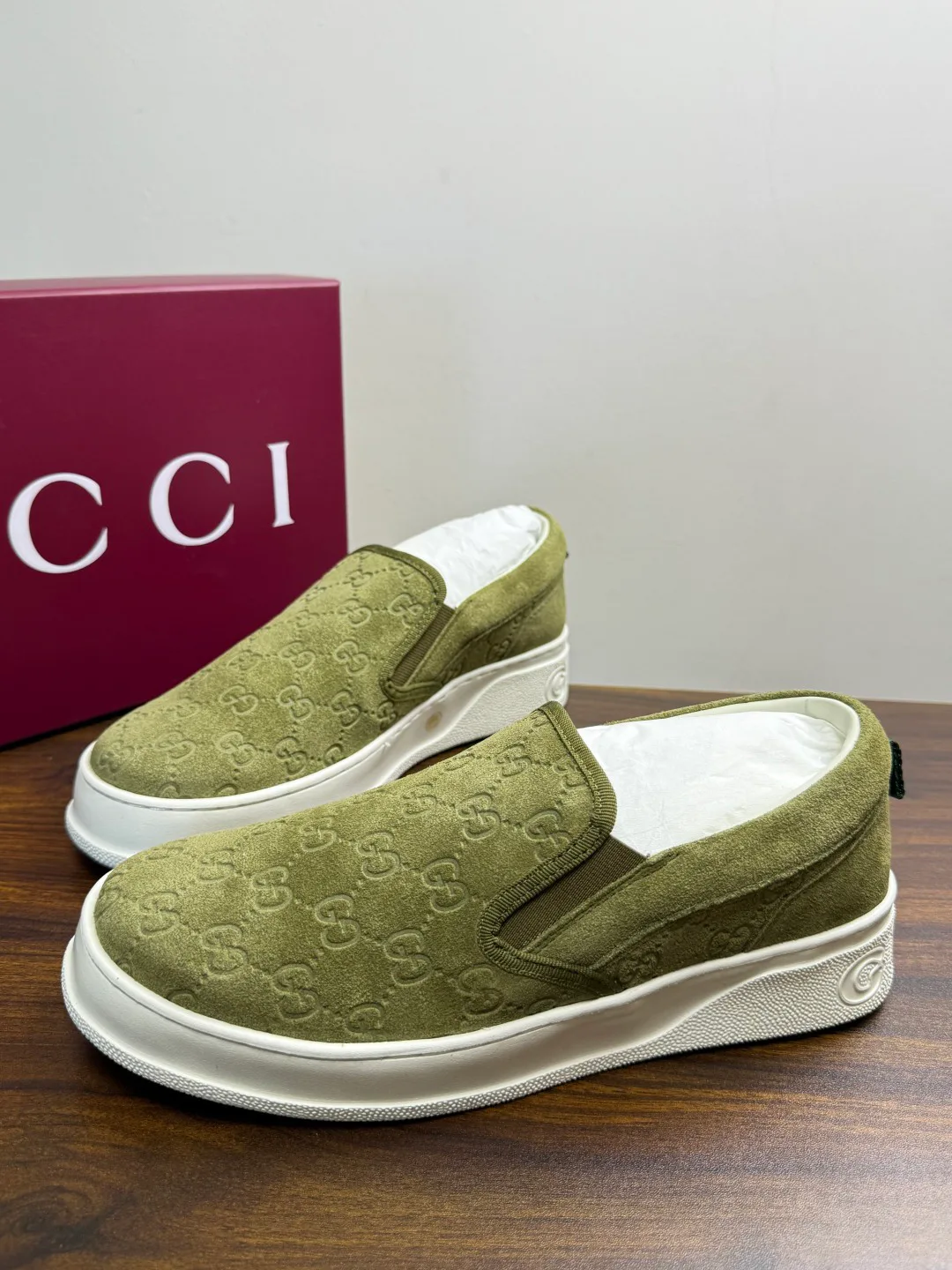 Кроссовки Мужские Gucci 20143302