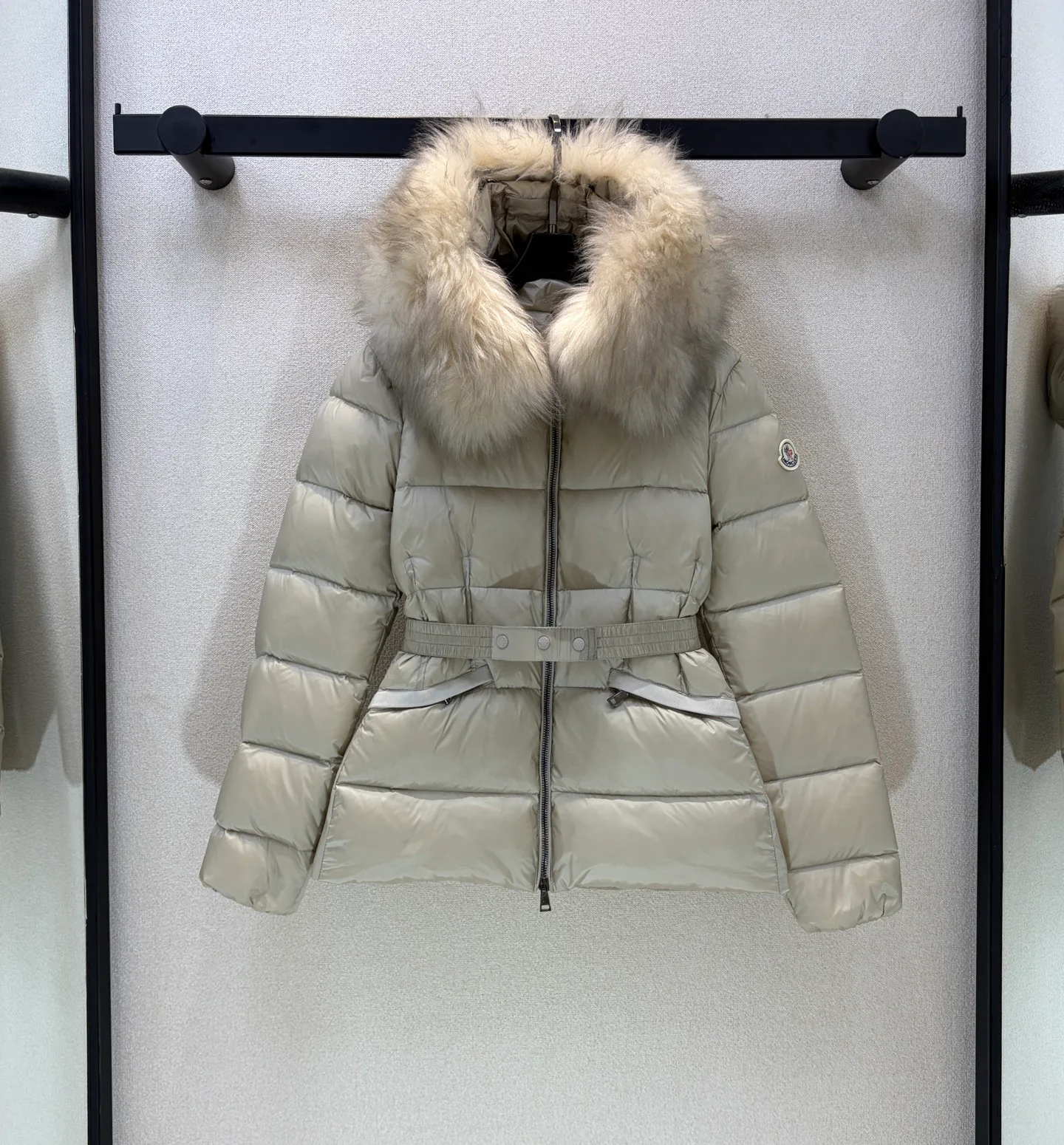 Куртки И Пуховики Женские Moncler 19004028