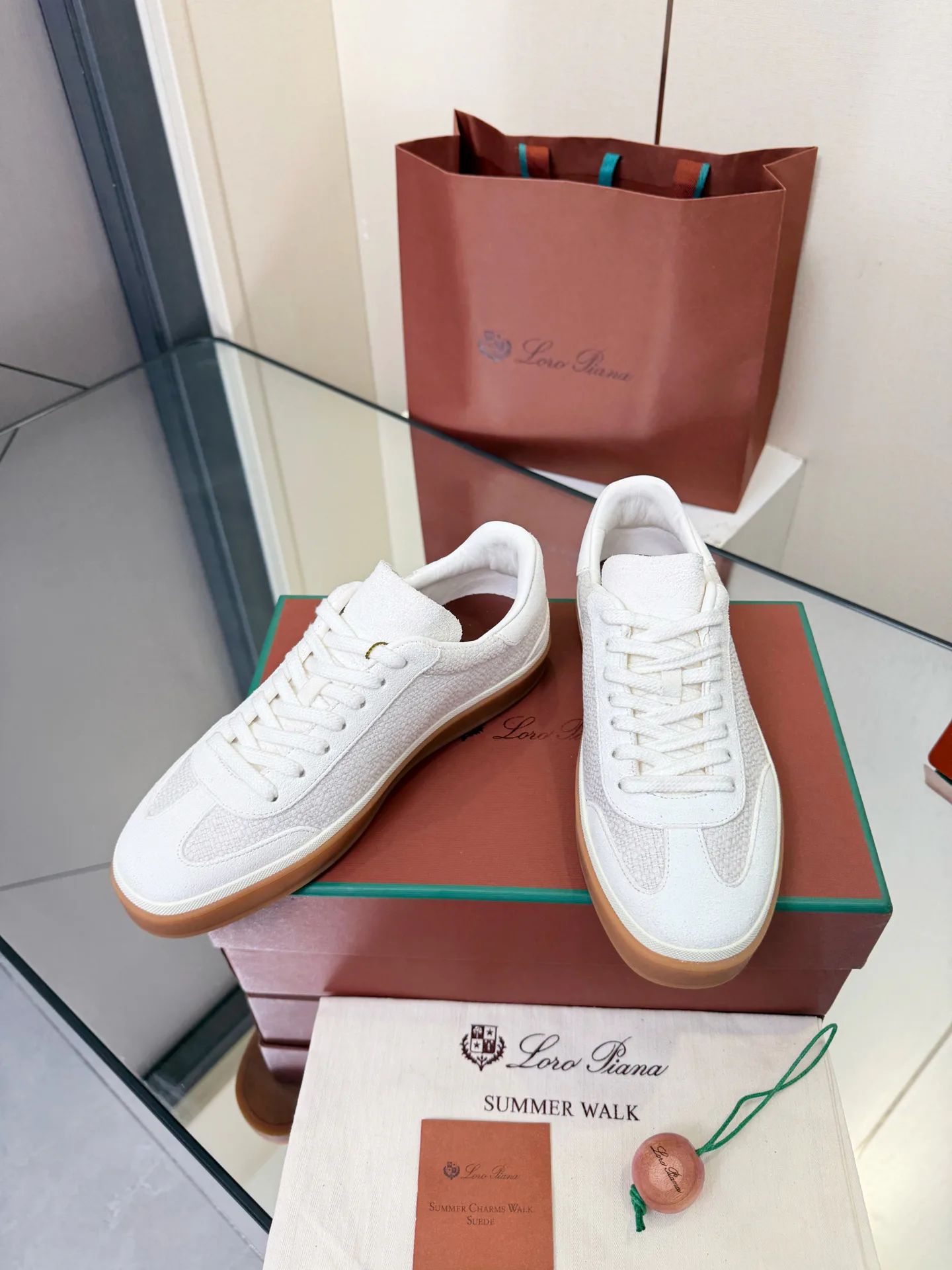 Кроссовки Женские Loro Piana 18534356