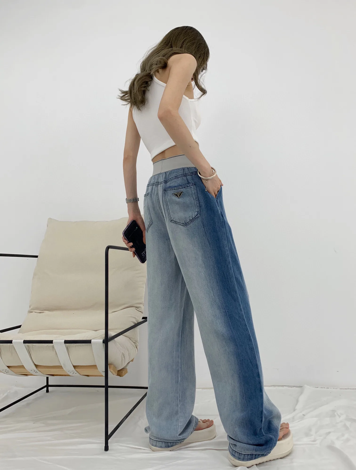 Джинсы Женские Prada 9509