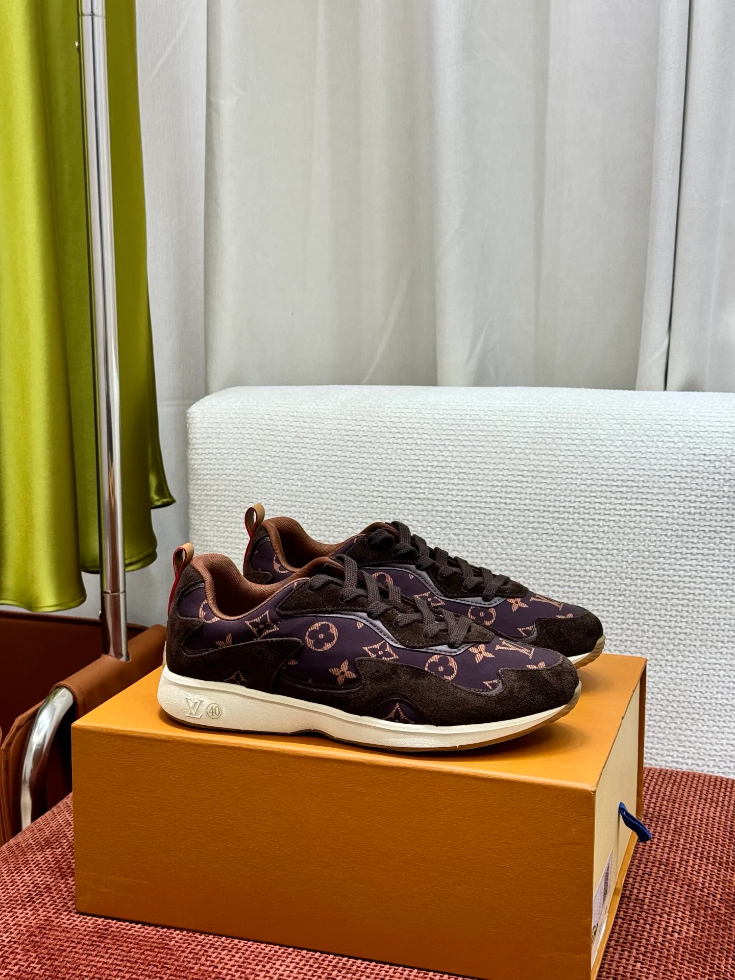 Кроссовки Мужские Louis Vuitton 19105786