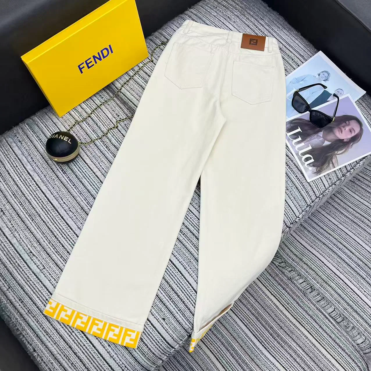 Джинсы Женские Fendi 12829562