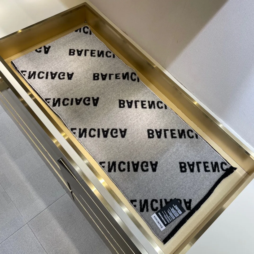 Шарфы Balenciaga 1383322