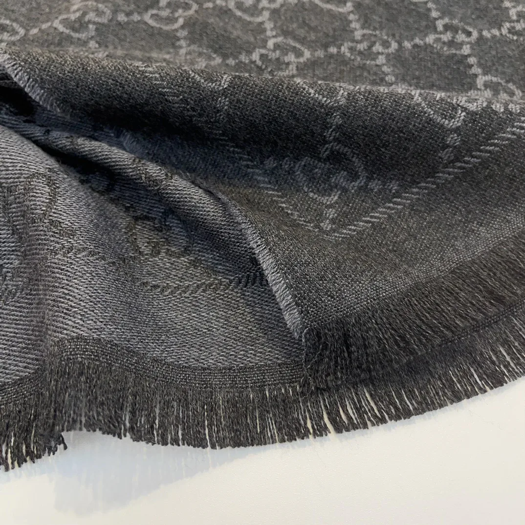 Шарфы Gucci 747430