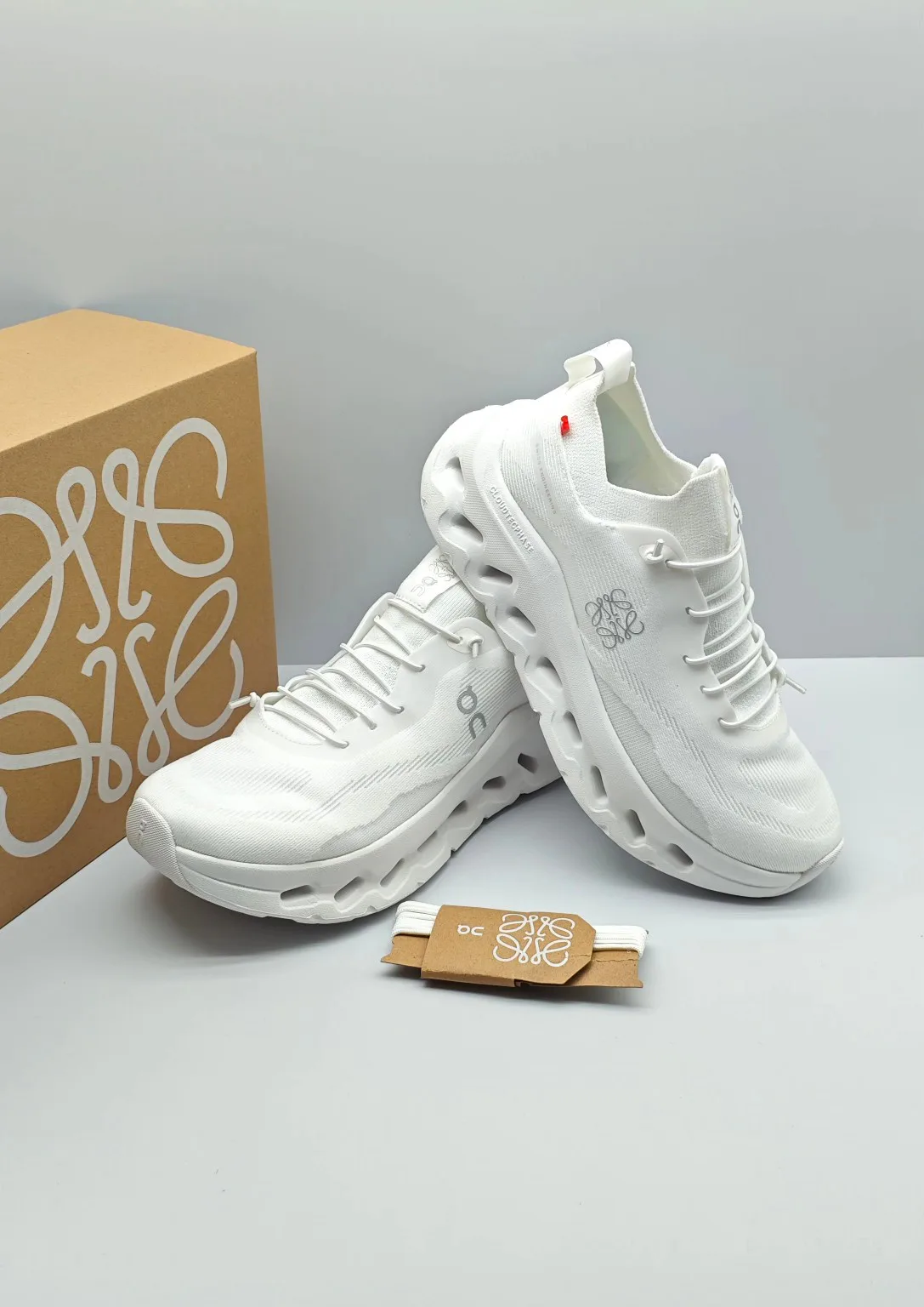 Кроссовки Женские Loewe 13193969