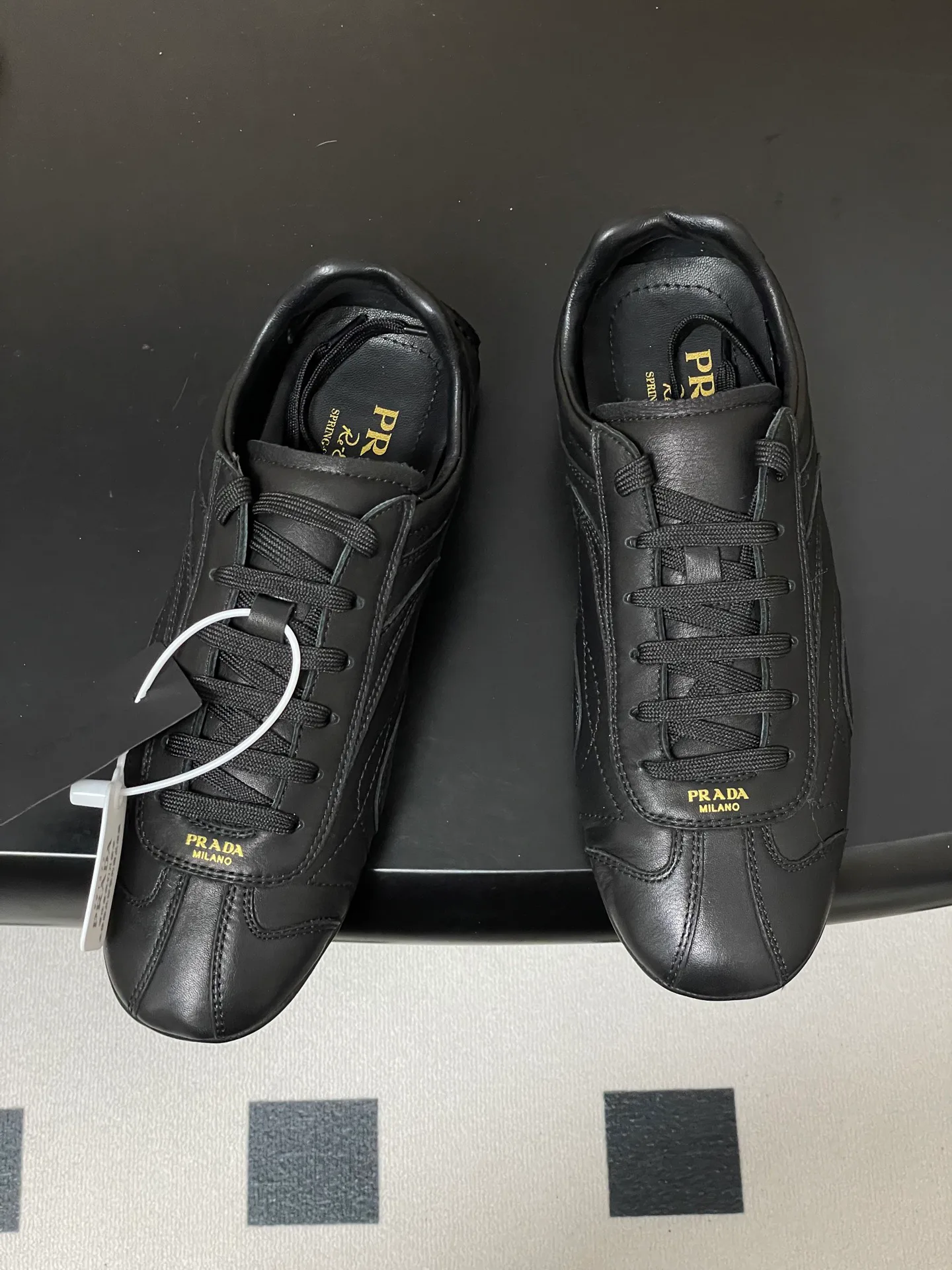 Кроссовки Женские Prada 12880110