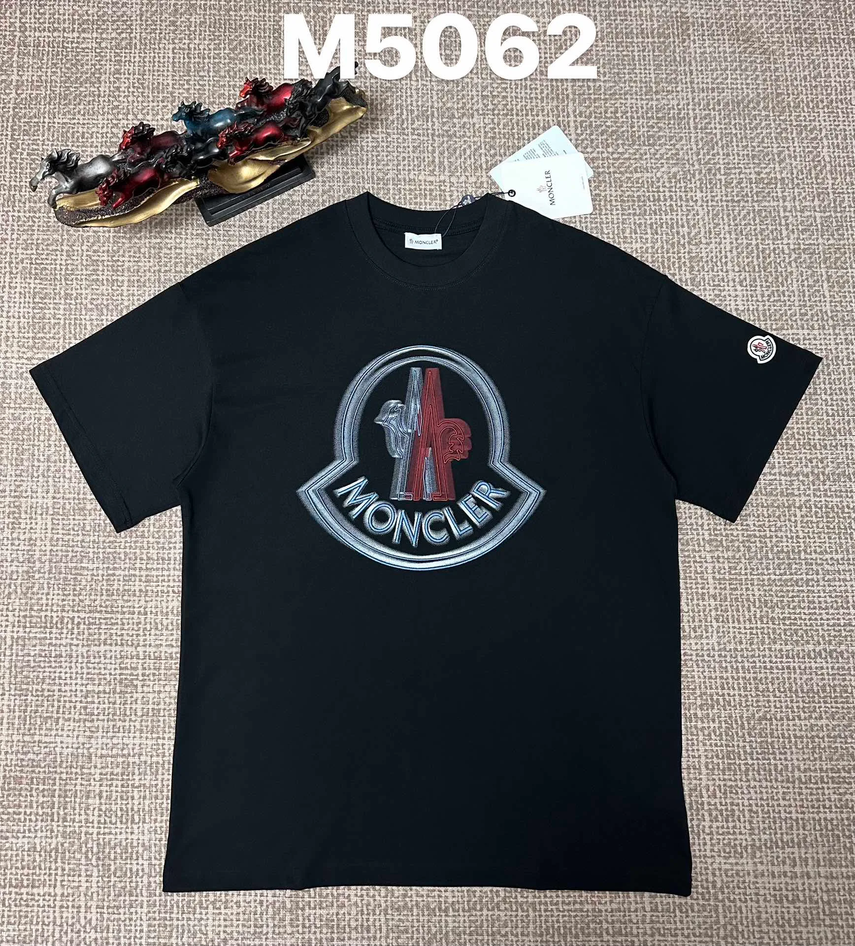 Футболки Женские Moncler 1617490