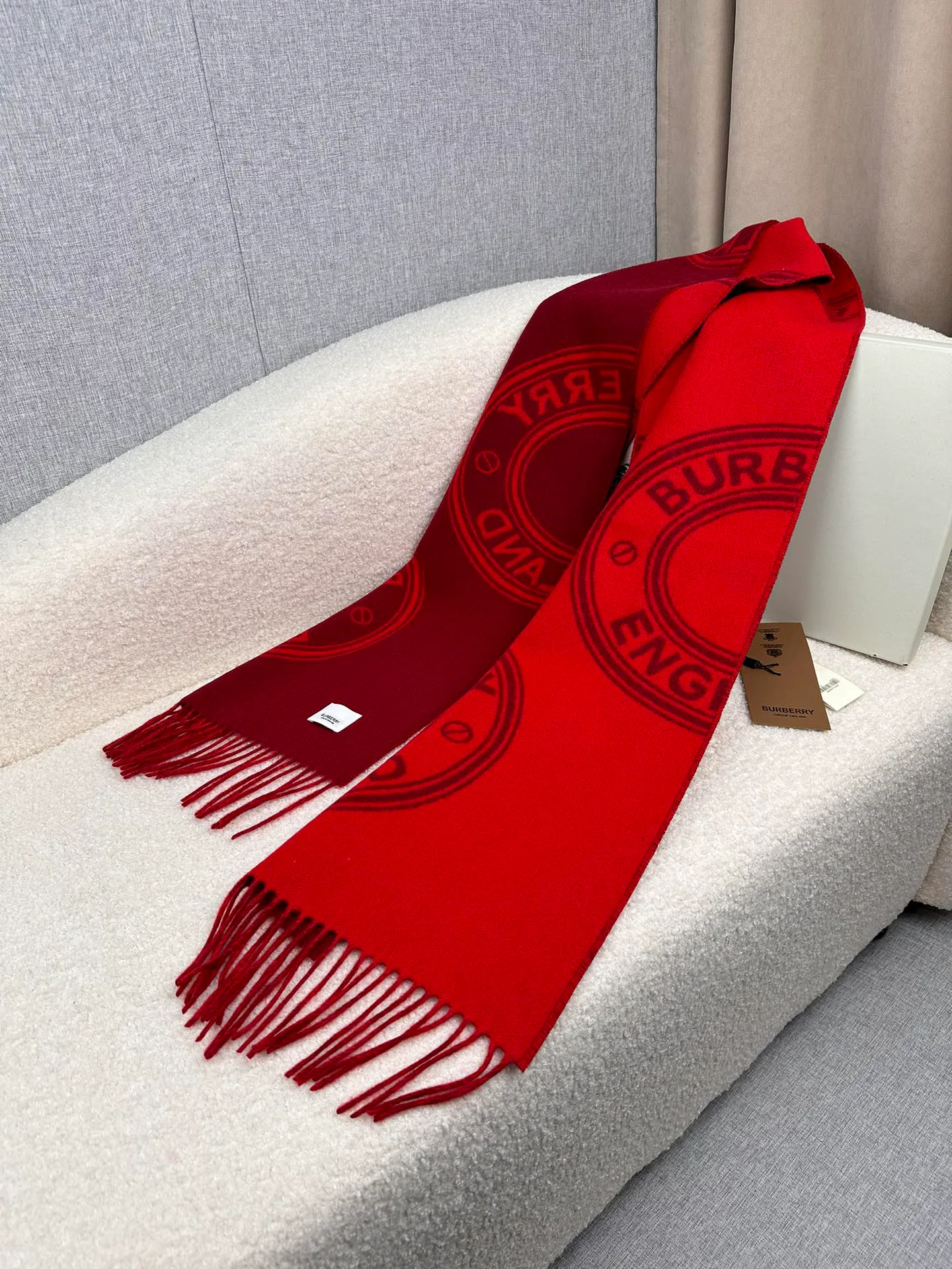 Шарфы Burberry 920472