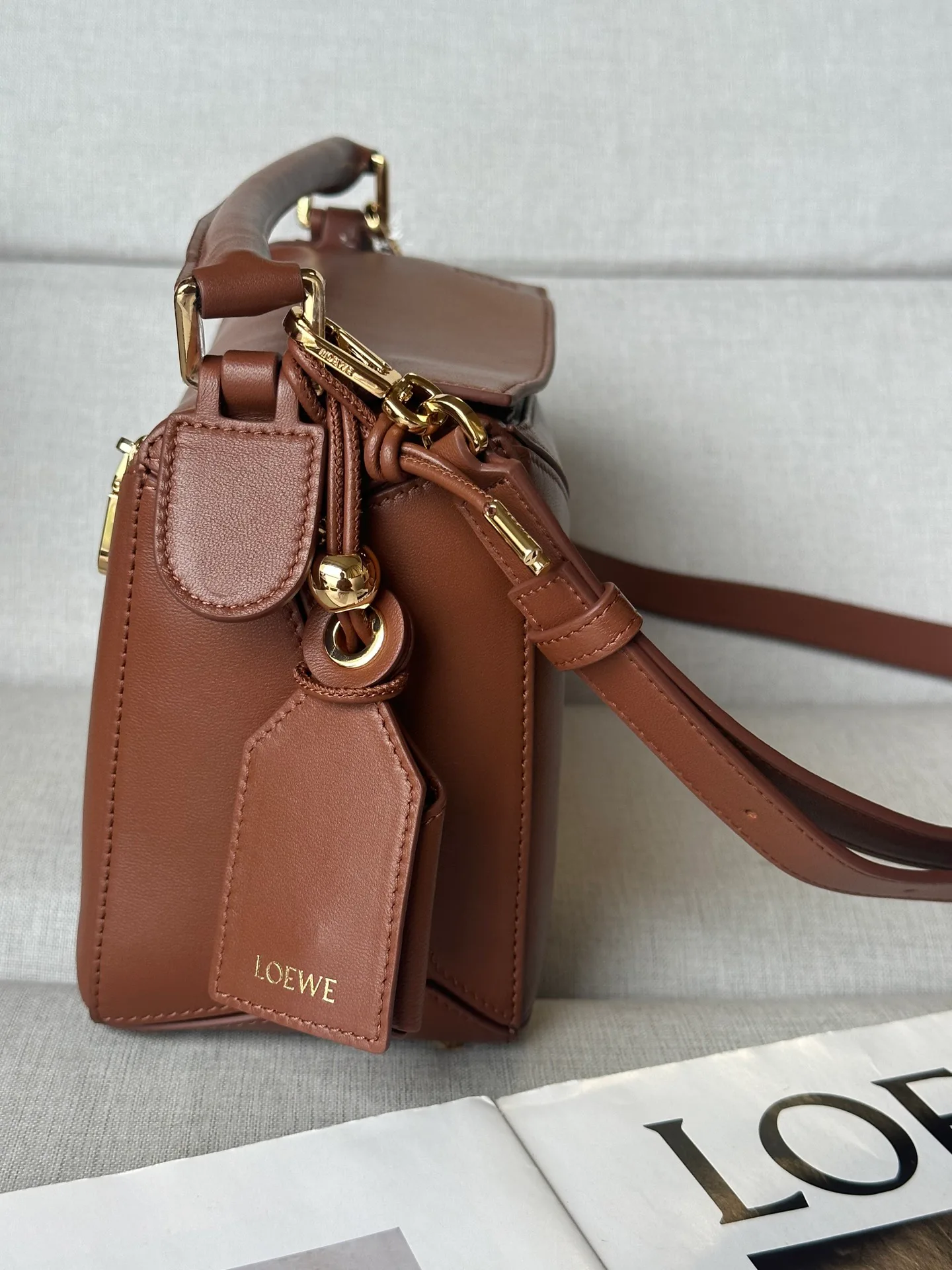 Классические Сумки Женские Loewe 1889656