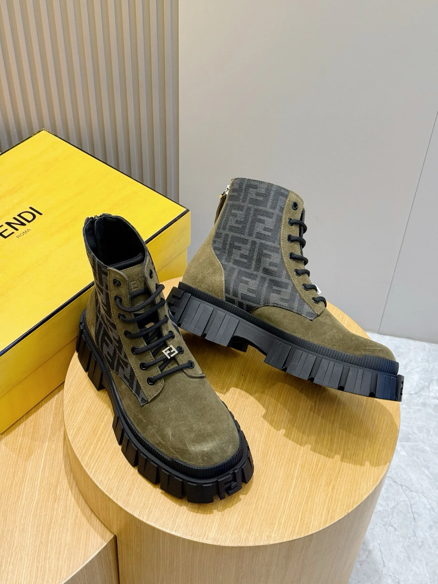 Ботинки Женские Fendi 200807