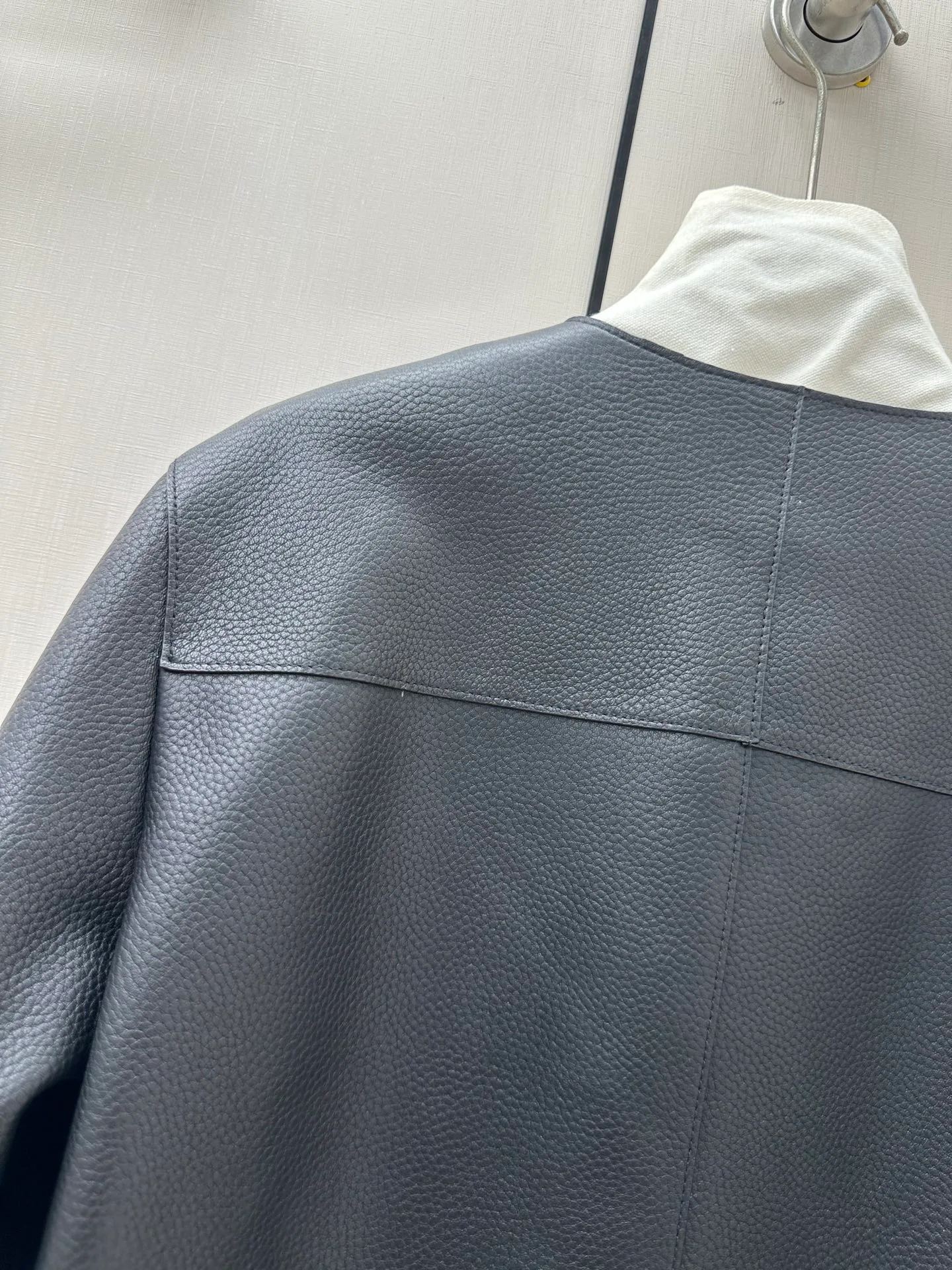 Кожаные Куртки И Дублёнки Женские Hermes 17940572