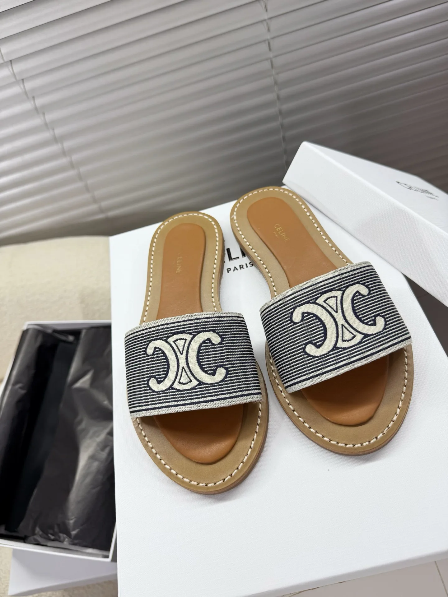 Шлепанцы Женские Celine 11658957