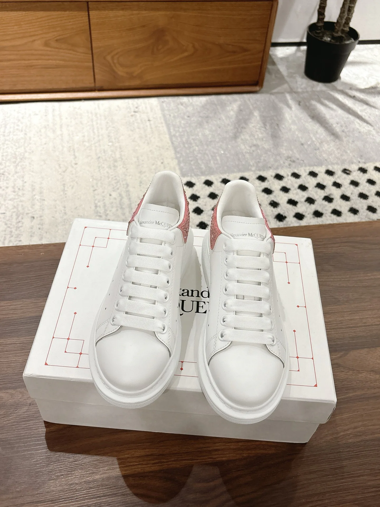 Кроссовки Женские Alexander Mcqueen 3446222