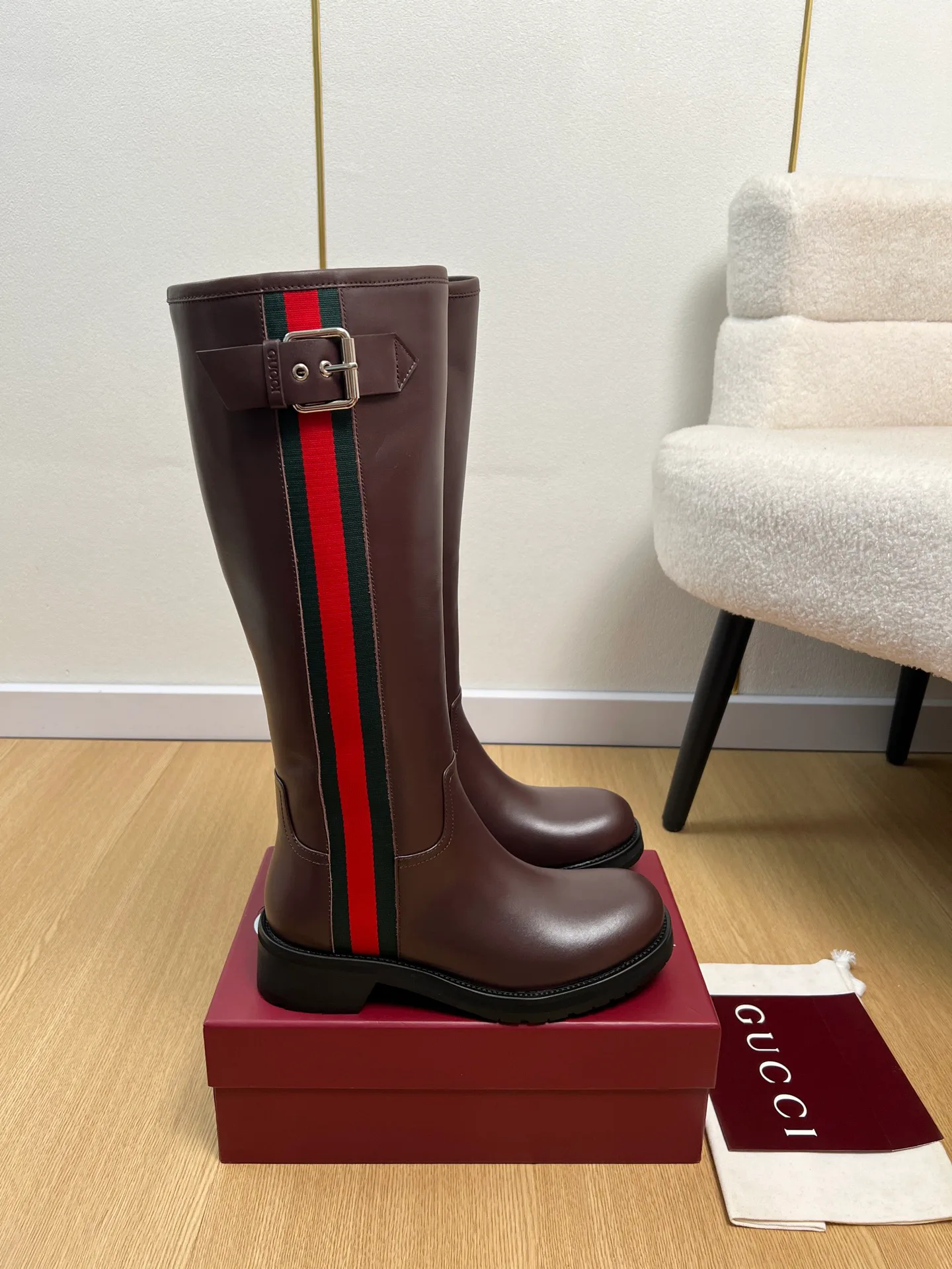 Сапоги Женские Gucci 18152929