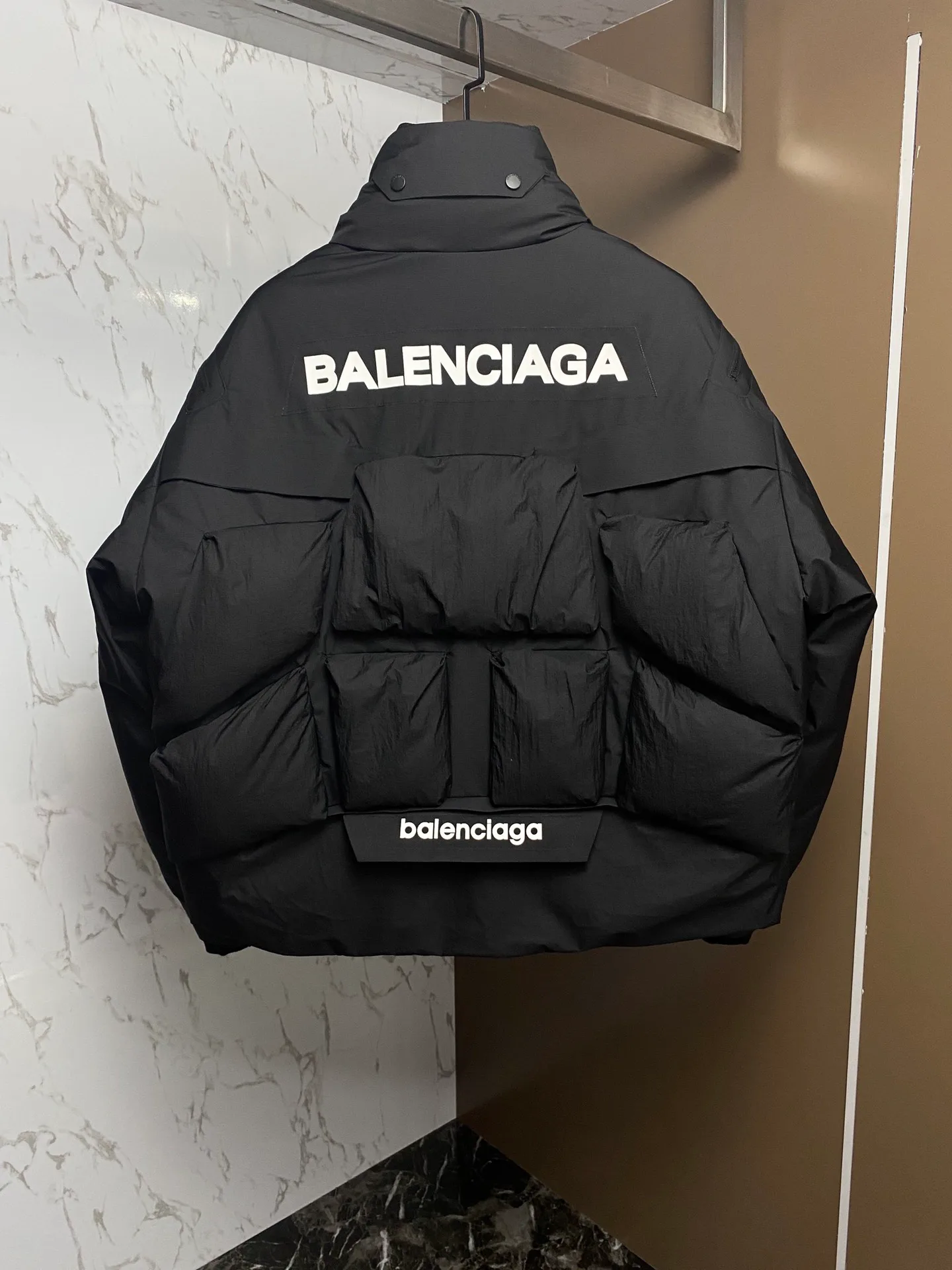 Куртки И Пуховики Мужские Balenciaga 17930645