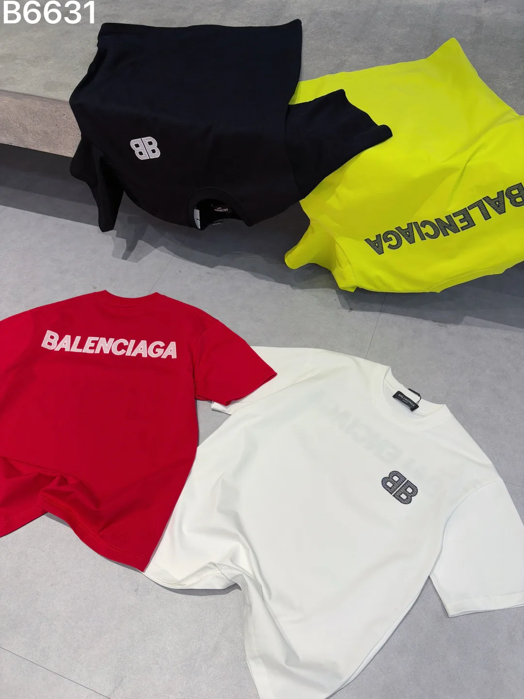 Футболки Женские Balenciaga 10310802