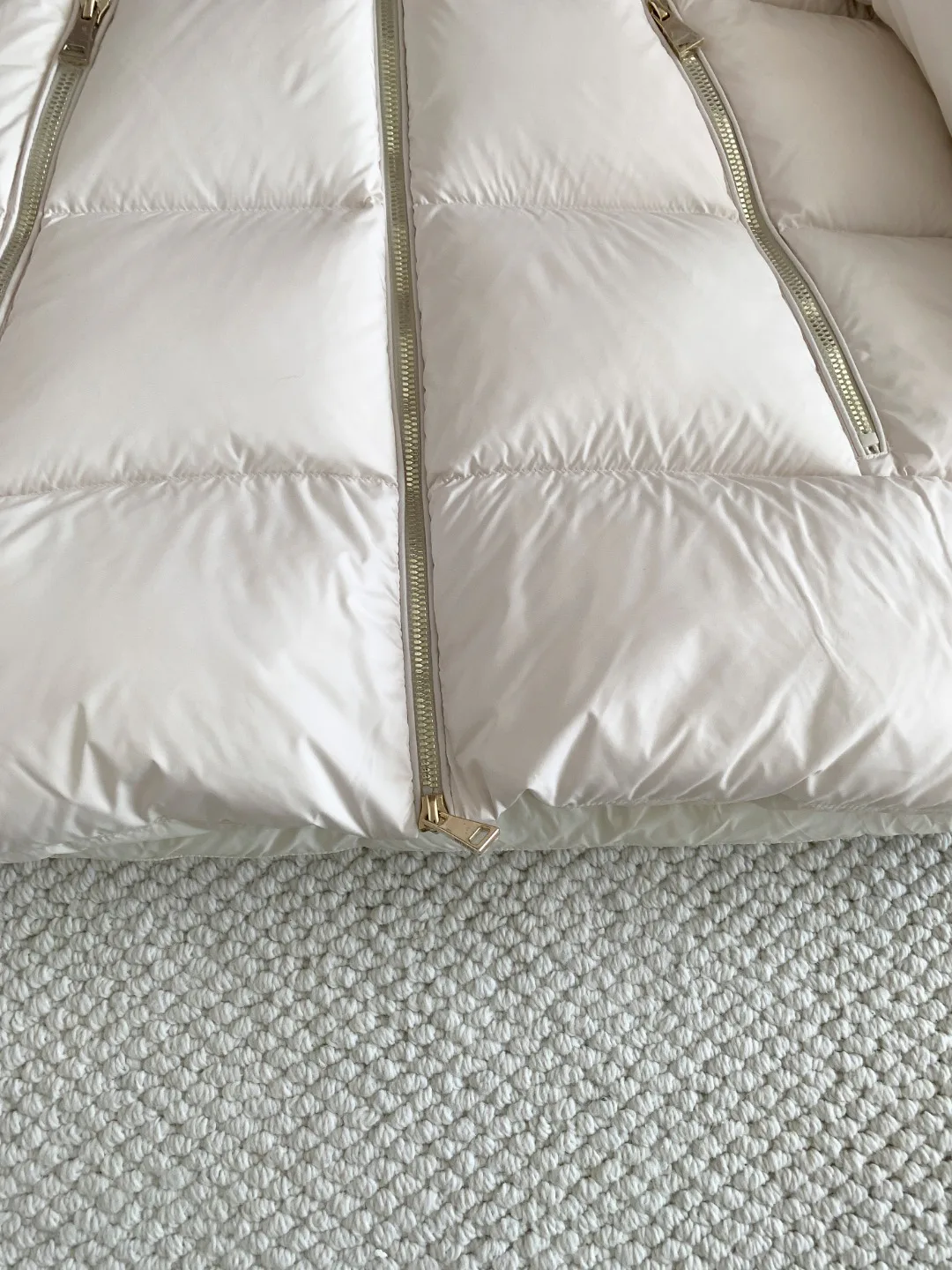 Куртки И Пуховики Женские Moncler 723416