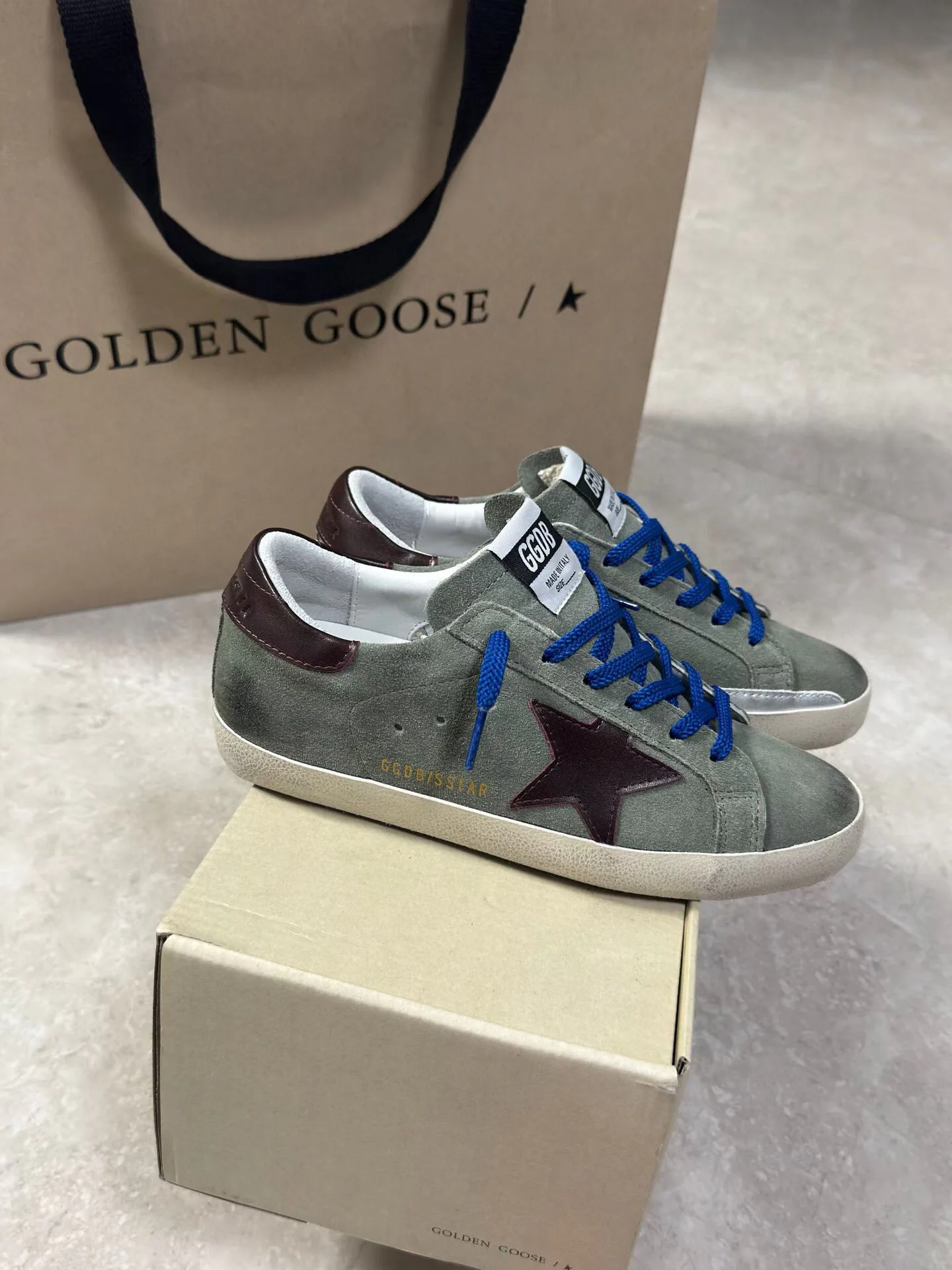 Кроссовки Мужские Golden Goose 18265605
