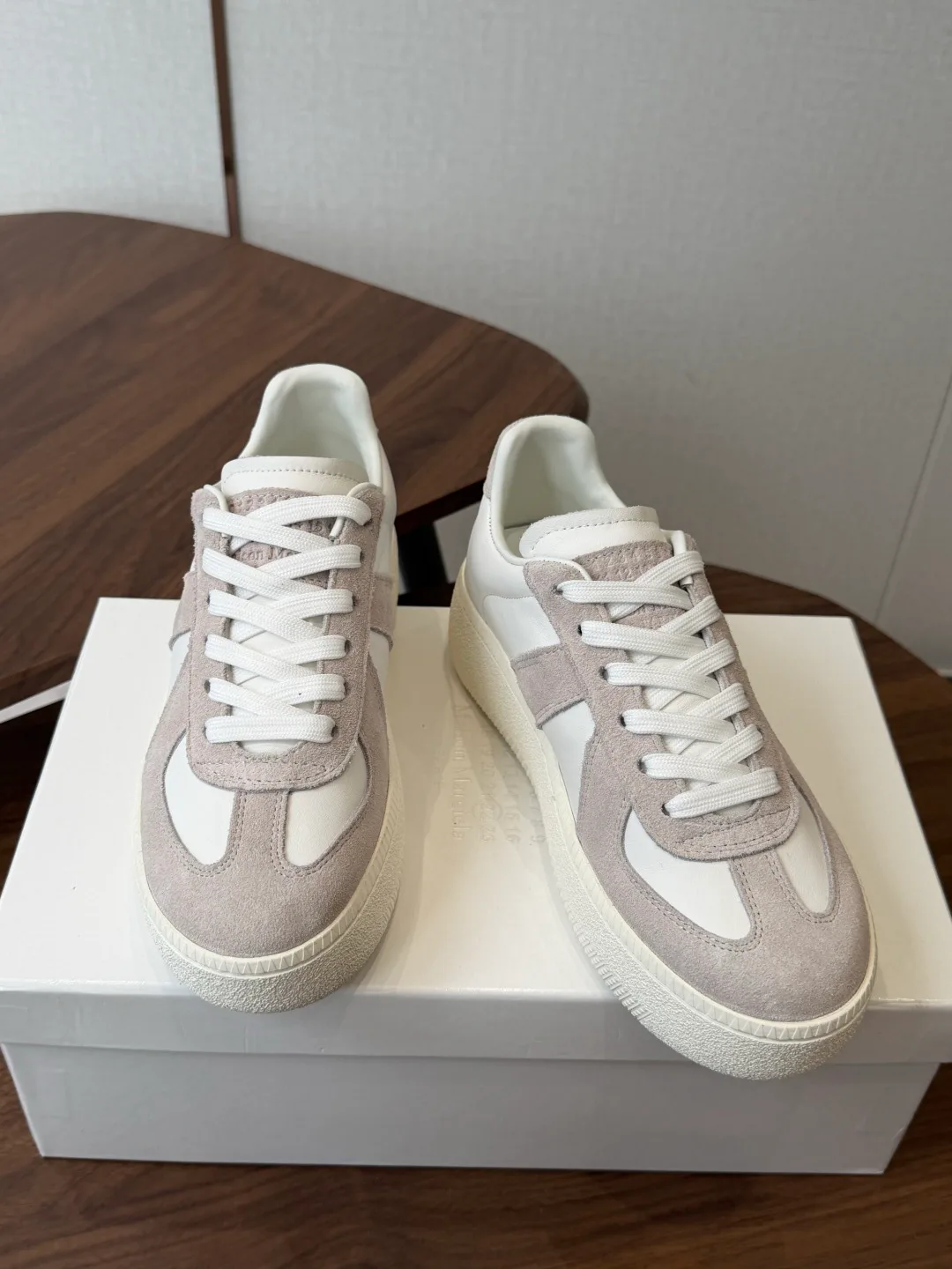 Кроссовки Женские Maison Margiela 16929925