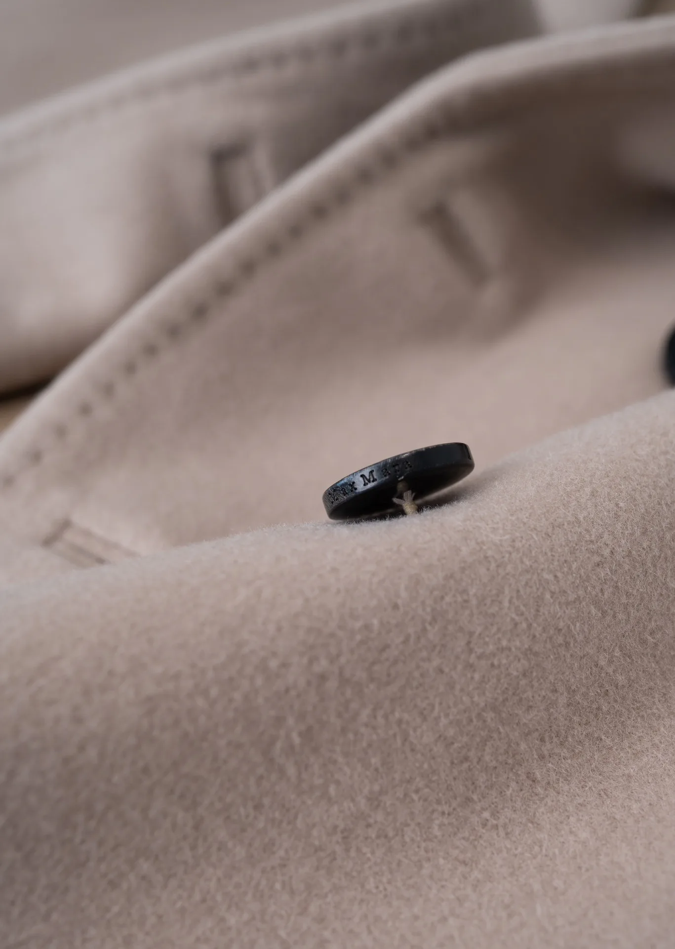 Пальто Женские Max Mara 18510400