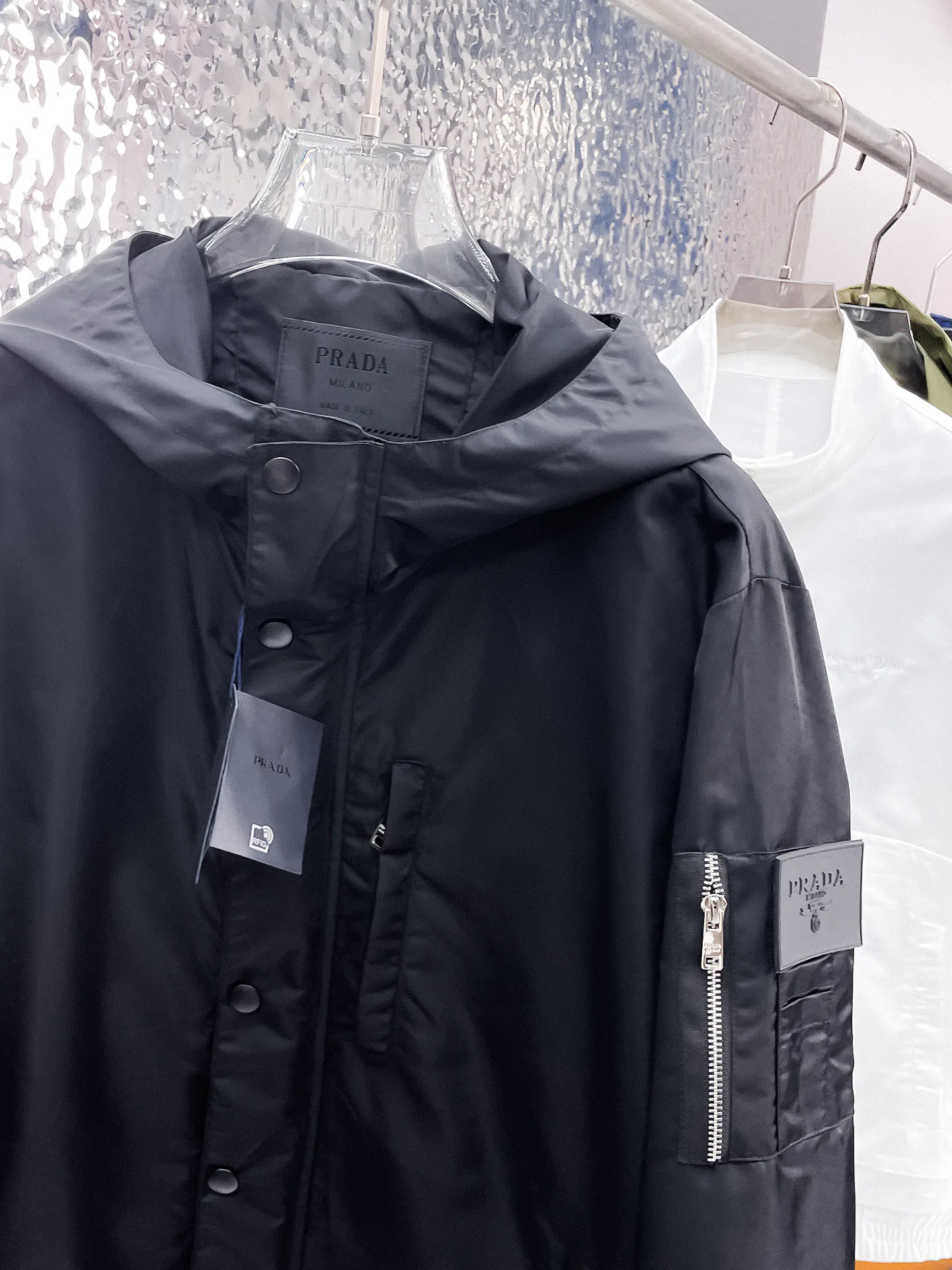 Куртки И Пуховики Мужские Prada 9352315