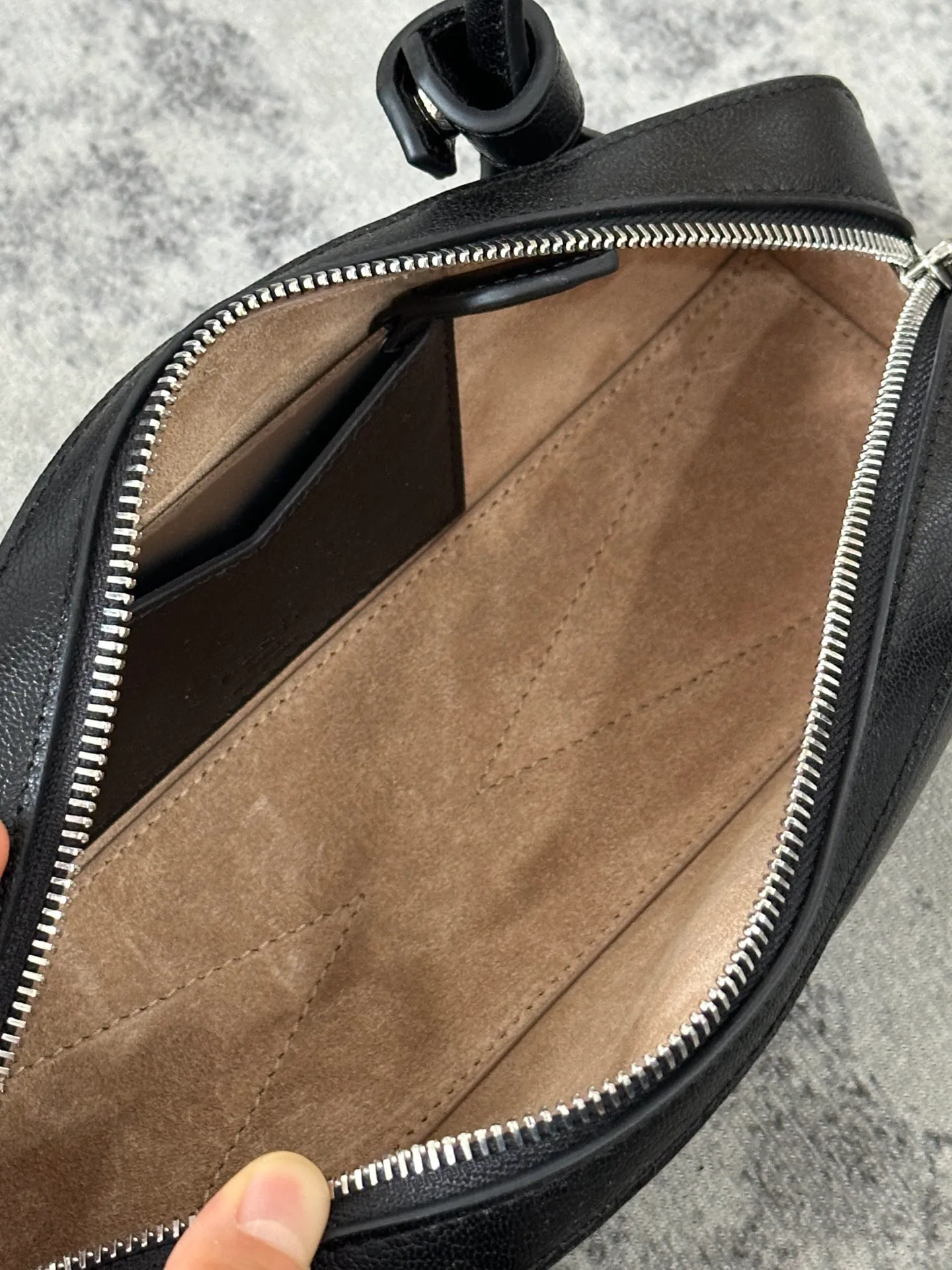 Классические Сумки Женские Alaia 20651