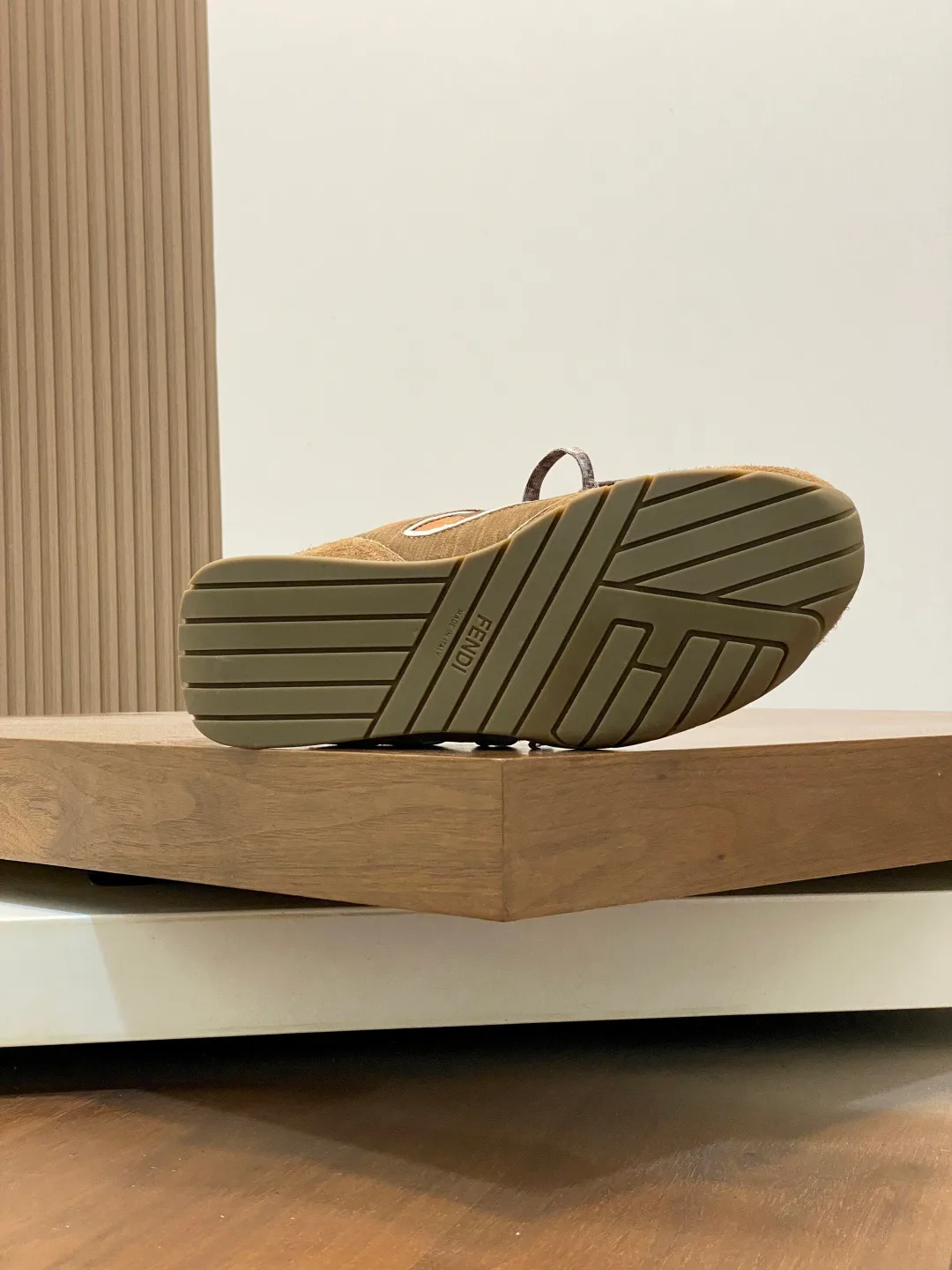 Кроссовки Мужские Fendi 886248