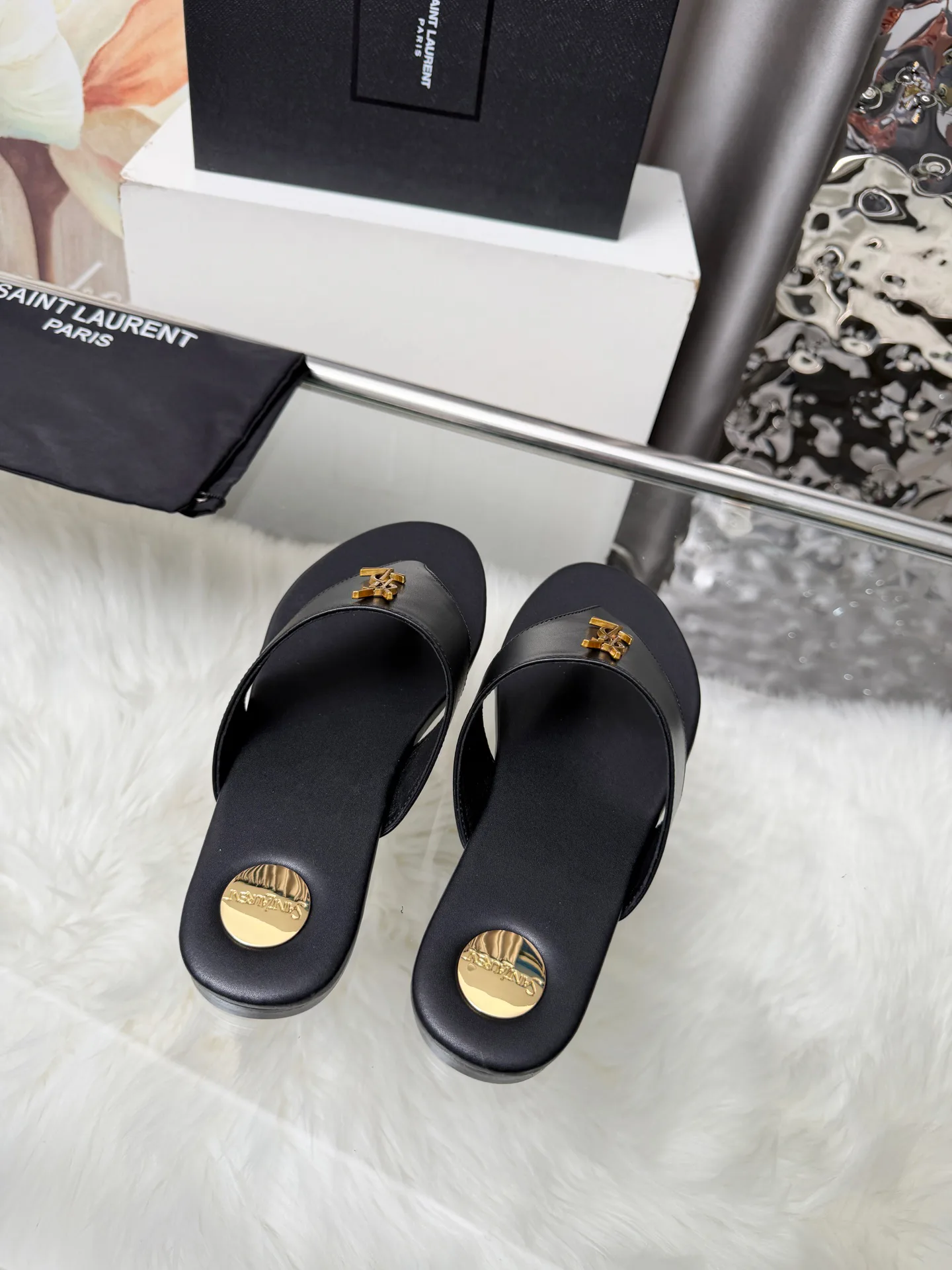 Шлепанцы Женские Saint Laurent 17467458
