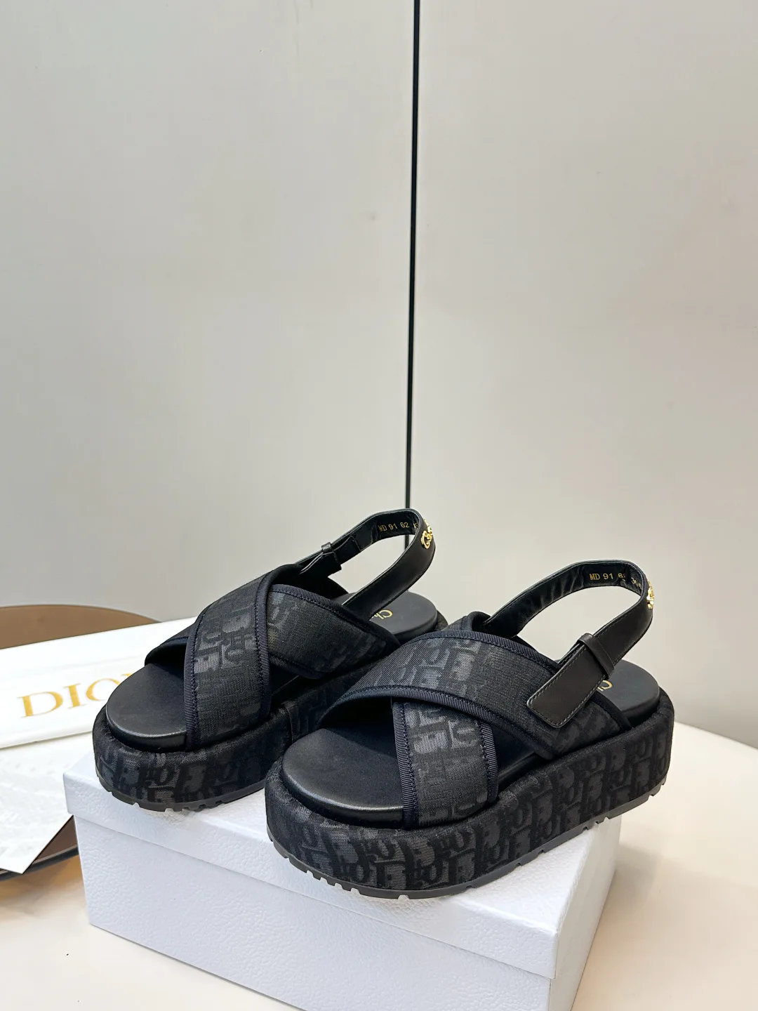 Босоножки Женские Christian Dior 12835306