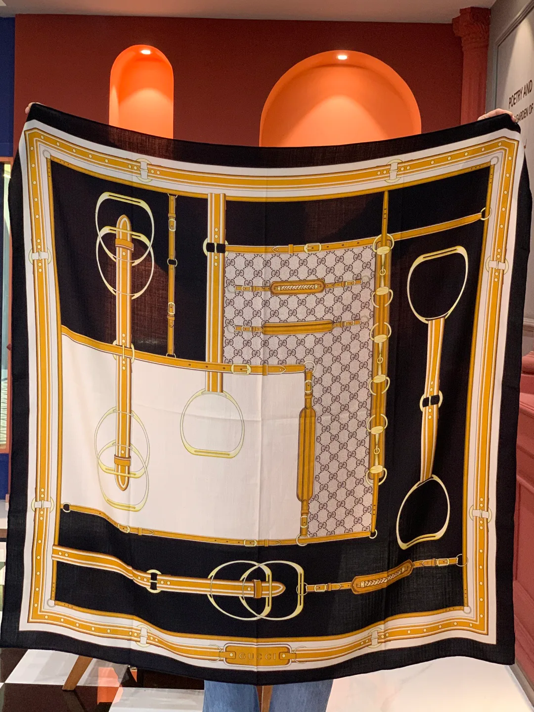 Шарфы Gucci 420530