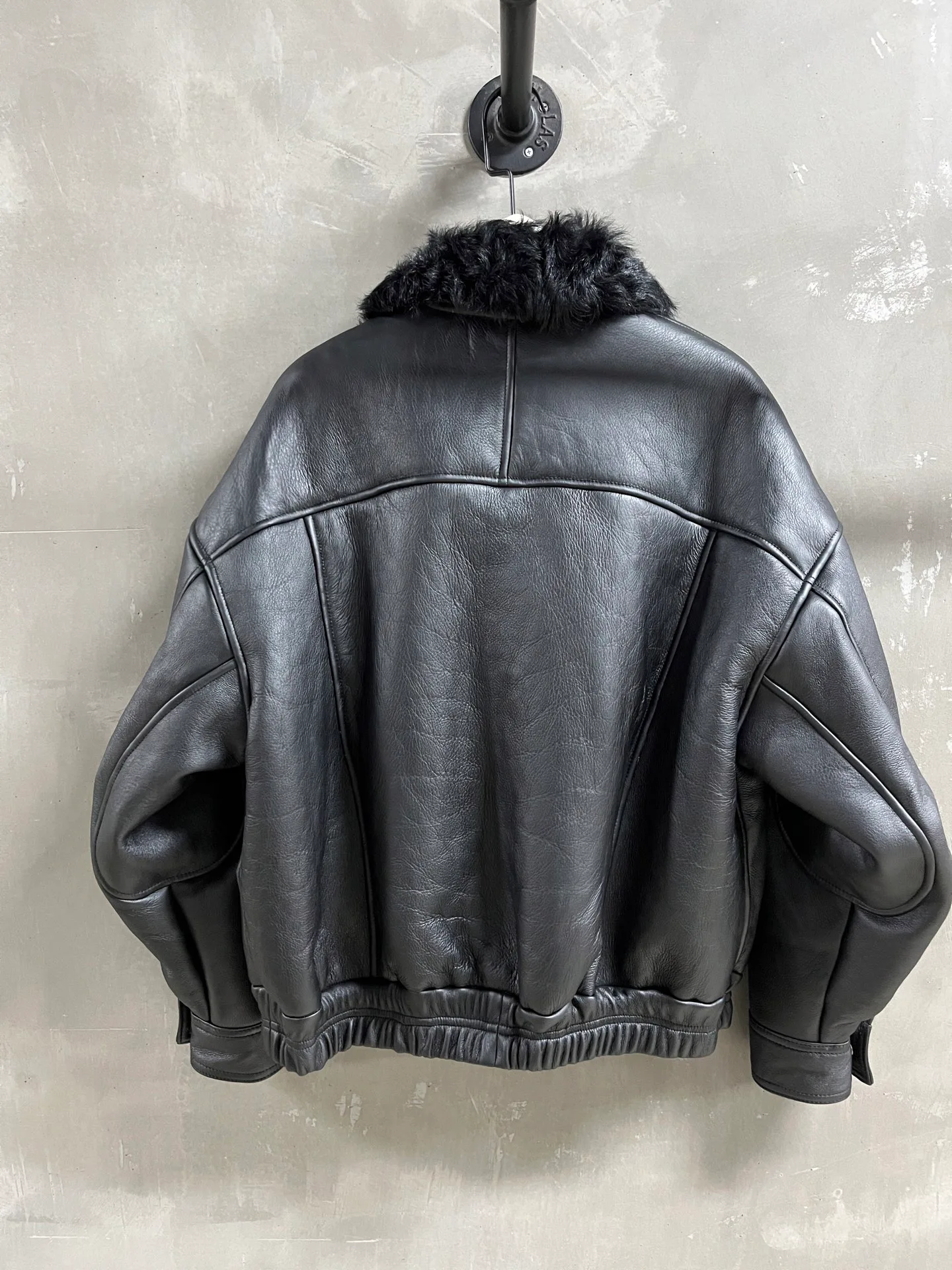 Кожаные Куртки И Дублёнки Женские Saint Laurent 784915