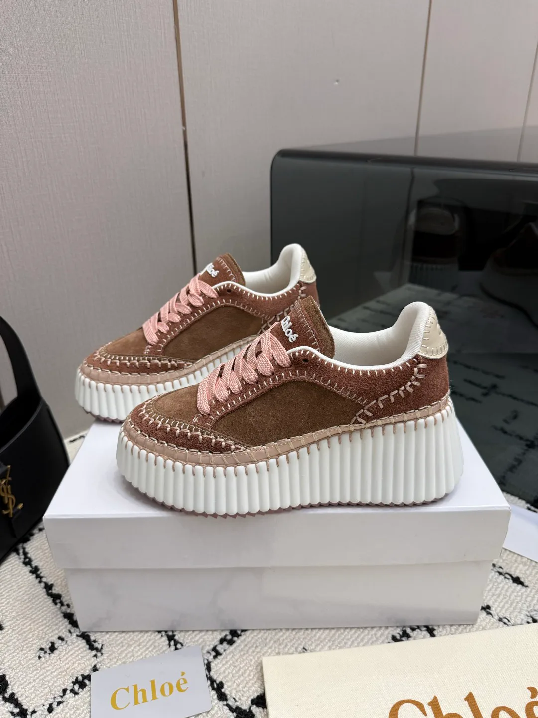 Кроссовки Женские Chloe 19336887
