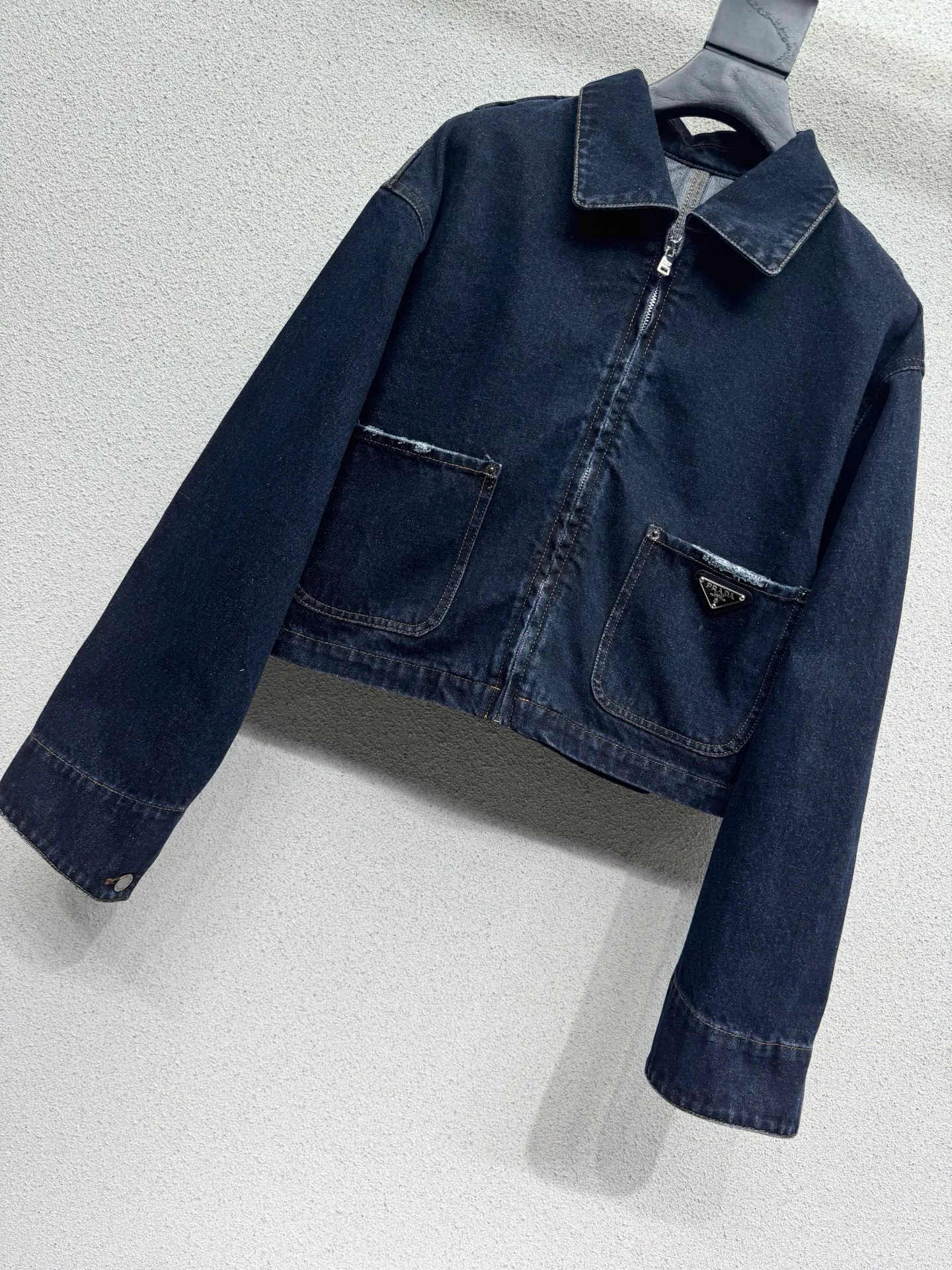 Куртки И Пуховики Женские Prada 18325766