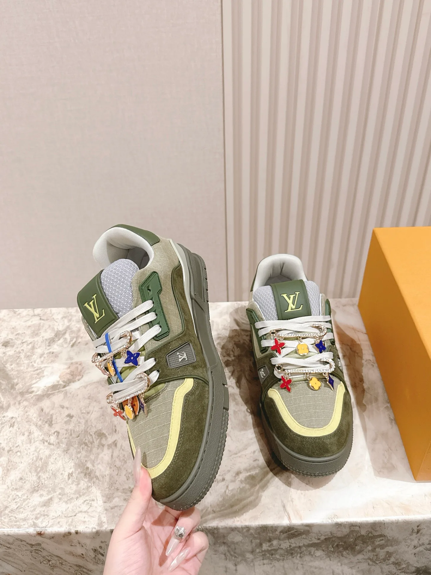 Кроссовки Женские Louis Vuitton 388473