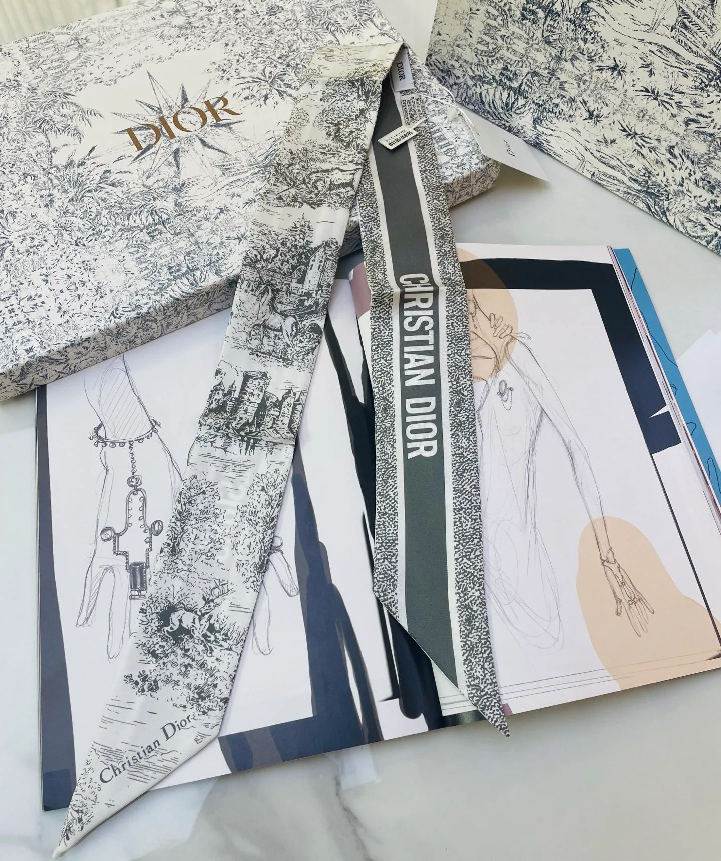Платки Christian Dior 13407088