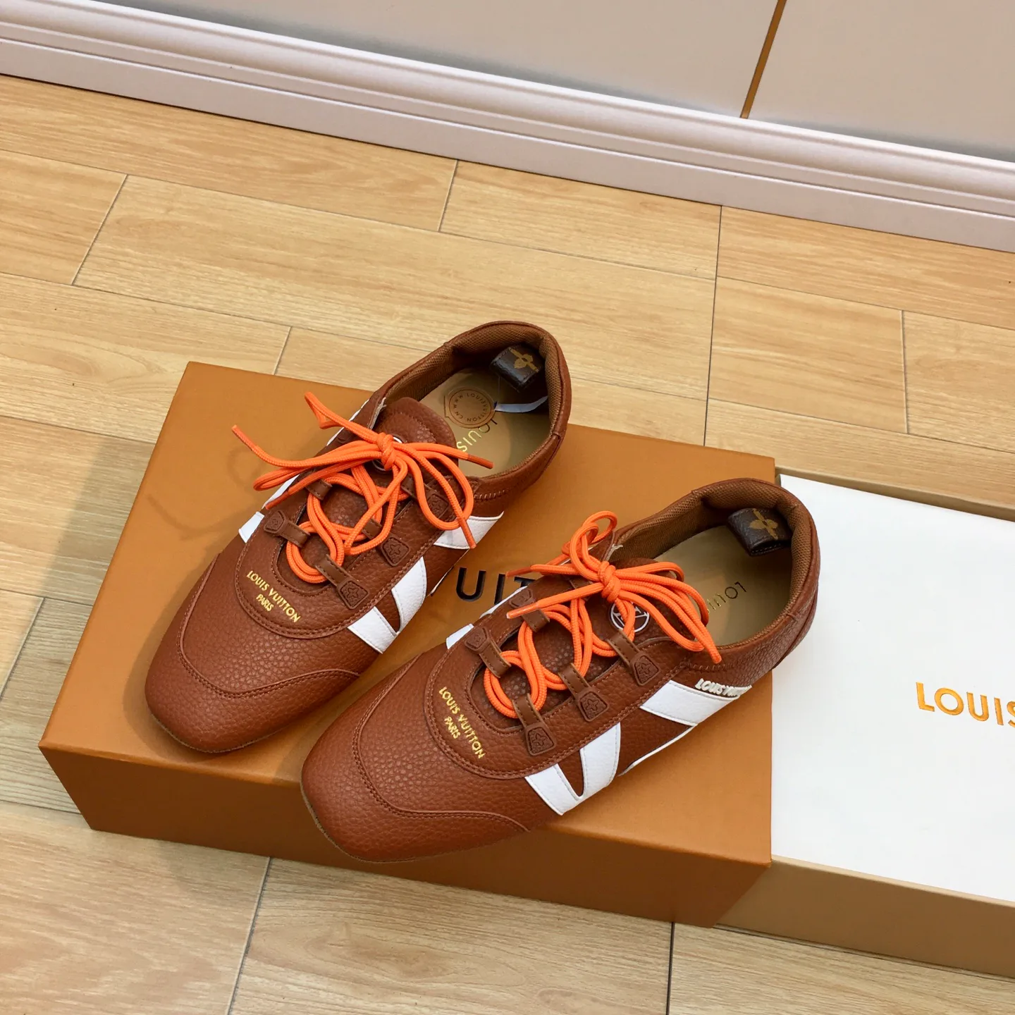 Кроссовки Женские Louis Vuitton 1590951