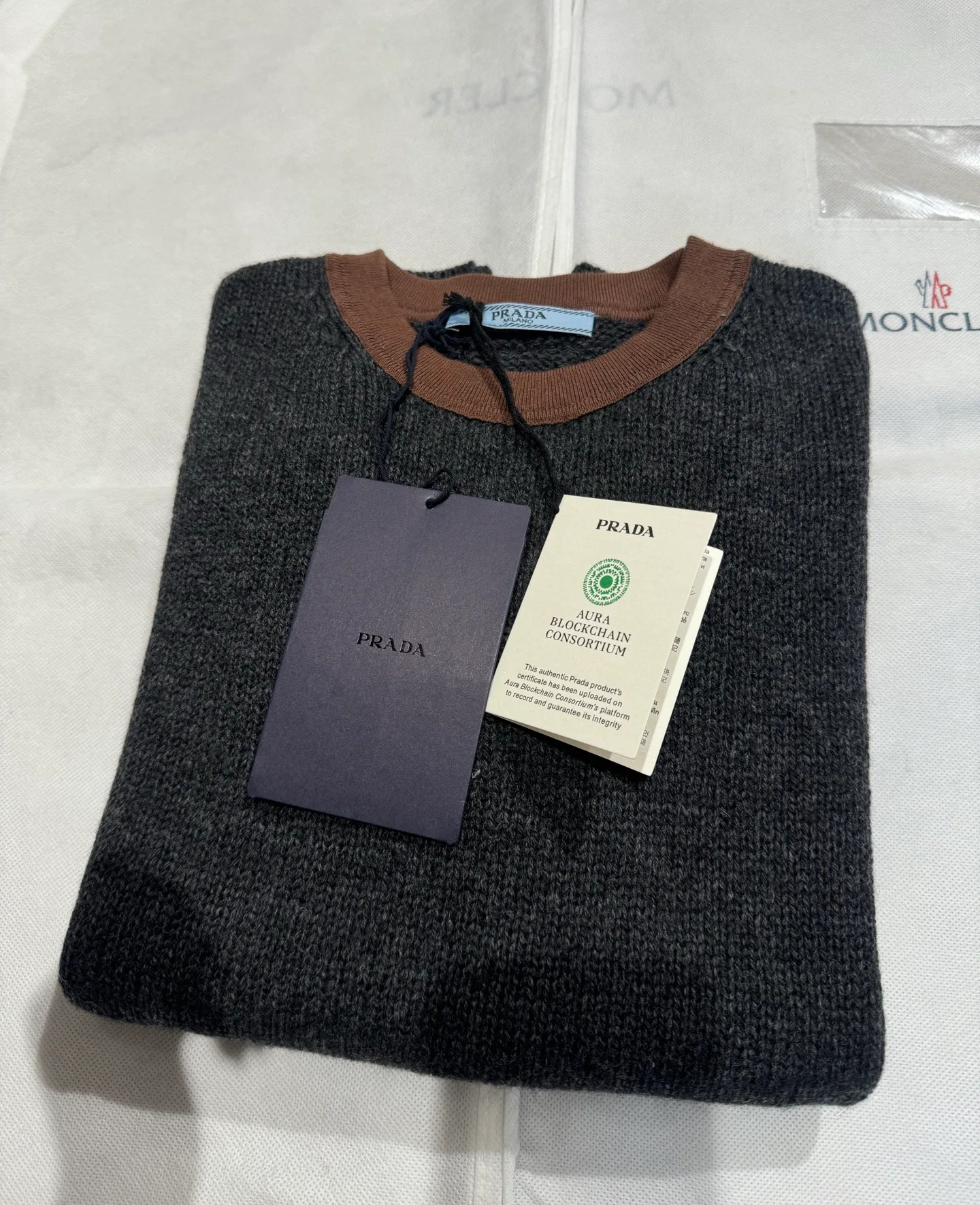 Топы Женские Prada 9812650