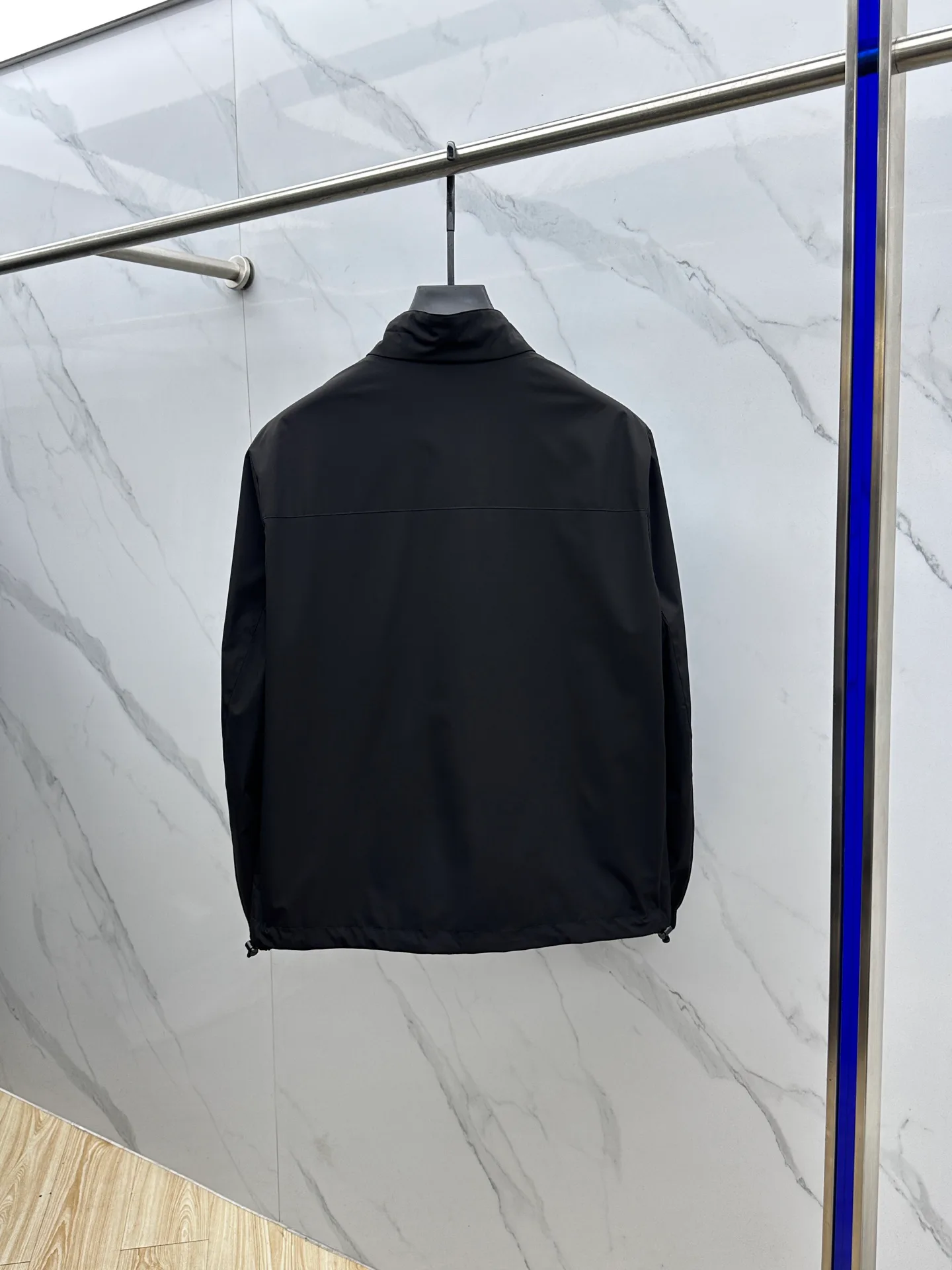 Куртки И Пуховики Мужские Prada 18246784