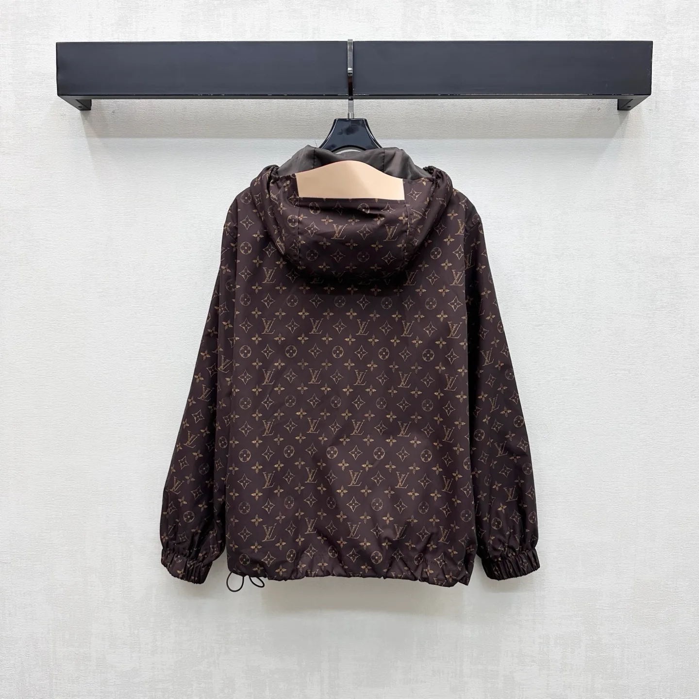 Куртки И Пуховики Женские Louis Vuitton 18328047