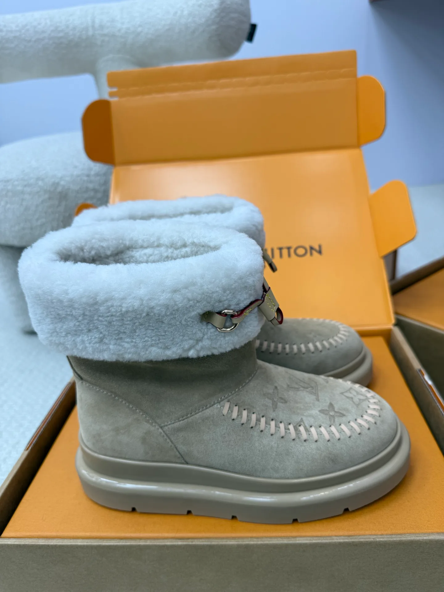 Угги Женские Louis Vuitton 808227