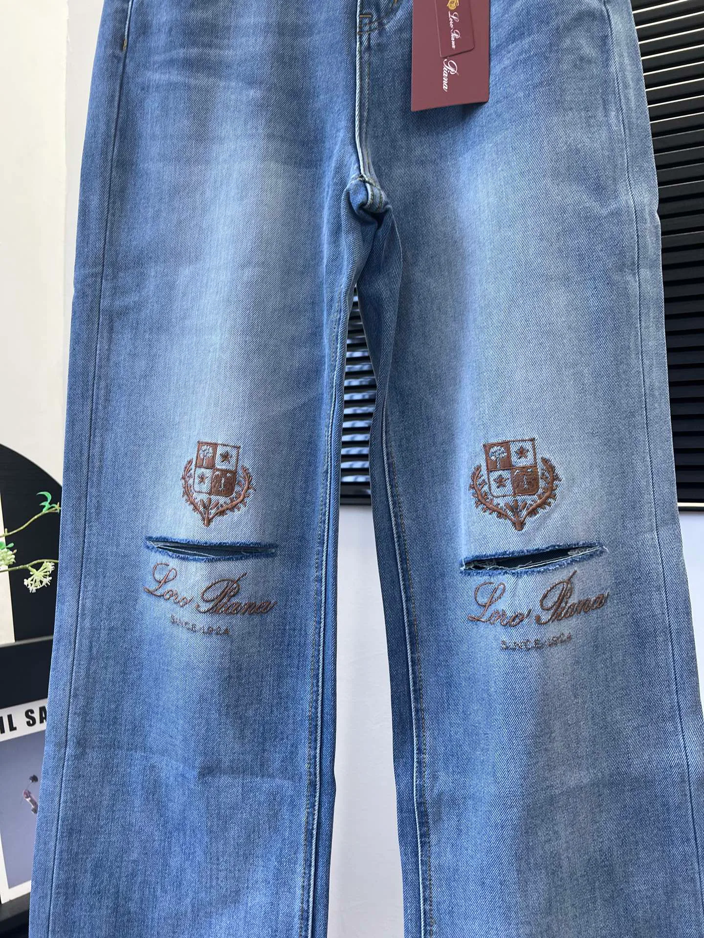 Джинсы Женские Loro Piana 18363353