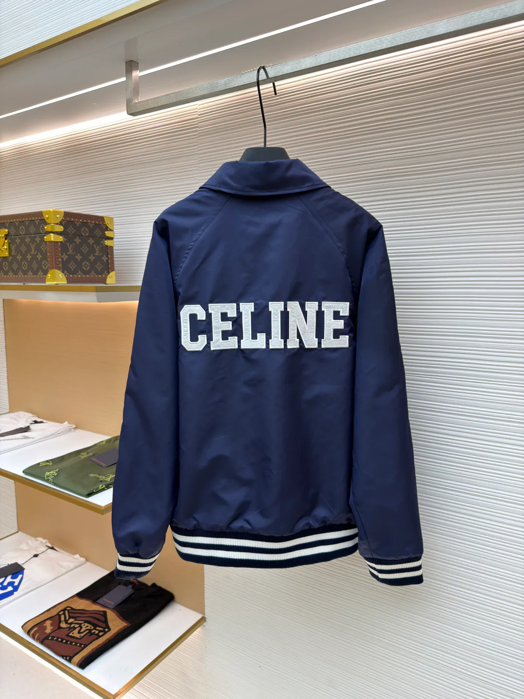 Куртки И Пуховики Мужские Celine 10216525