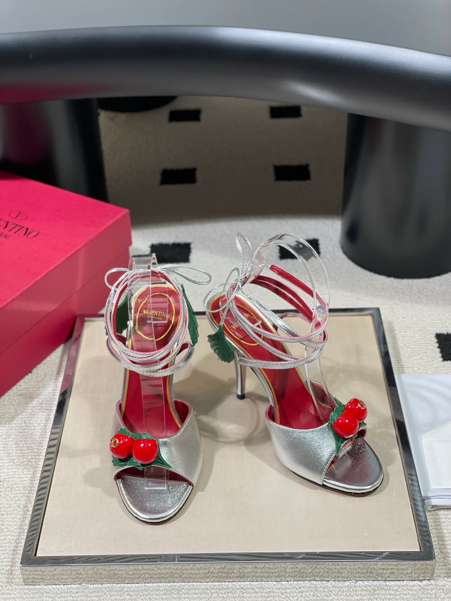 Босоножки Женские Valentino 13189672