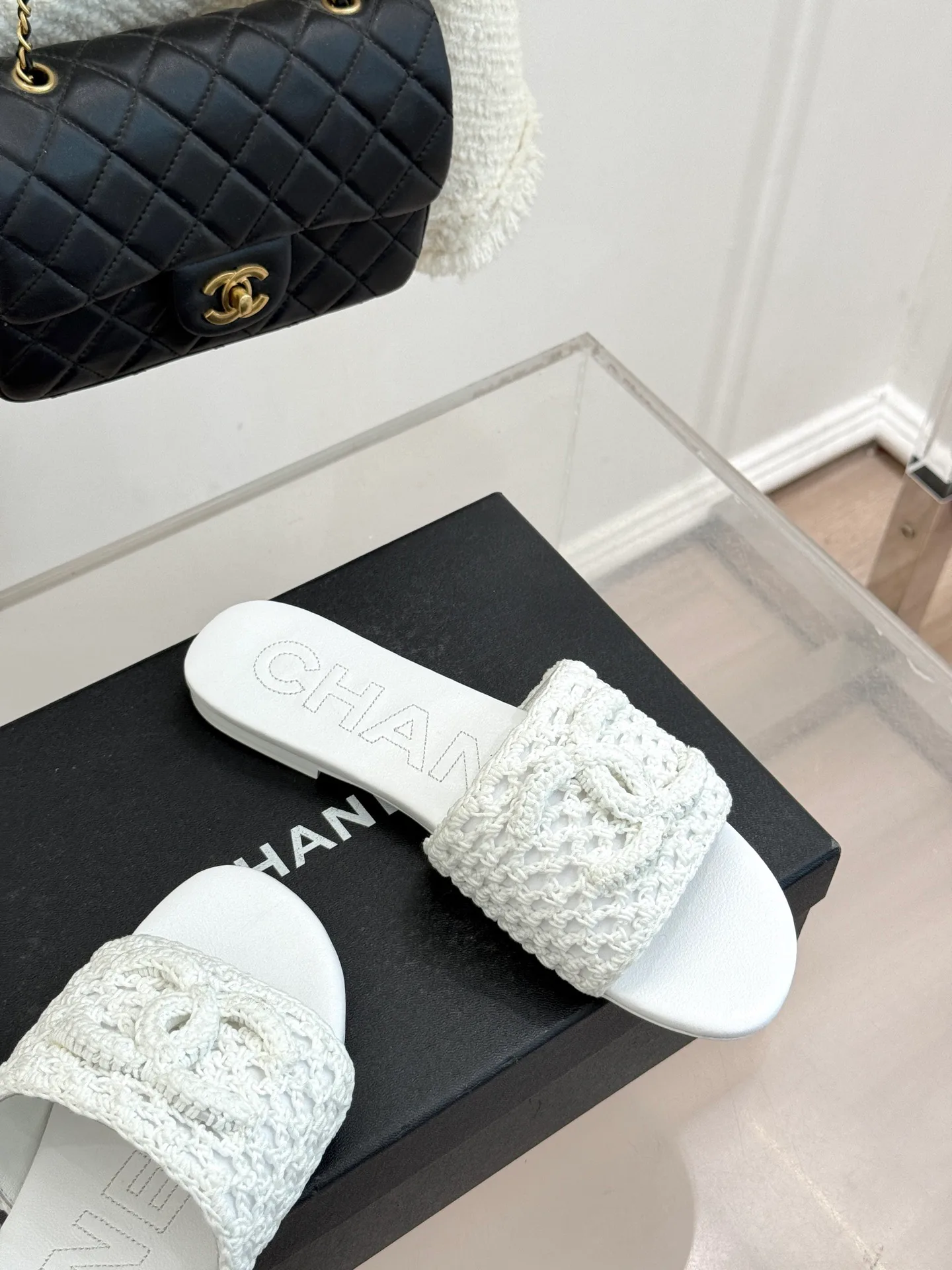 Шлепанцы Женские Chanel 11485813
