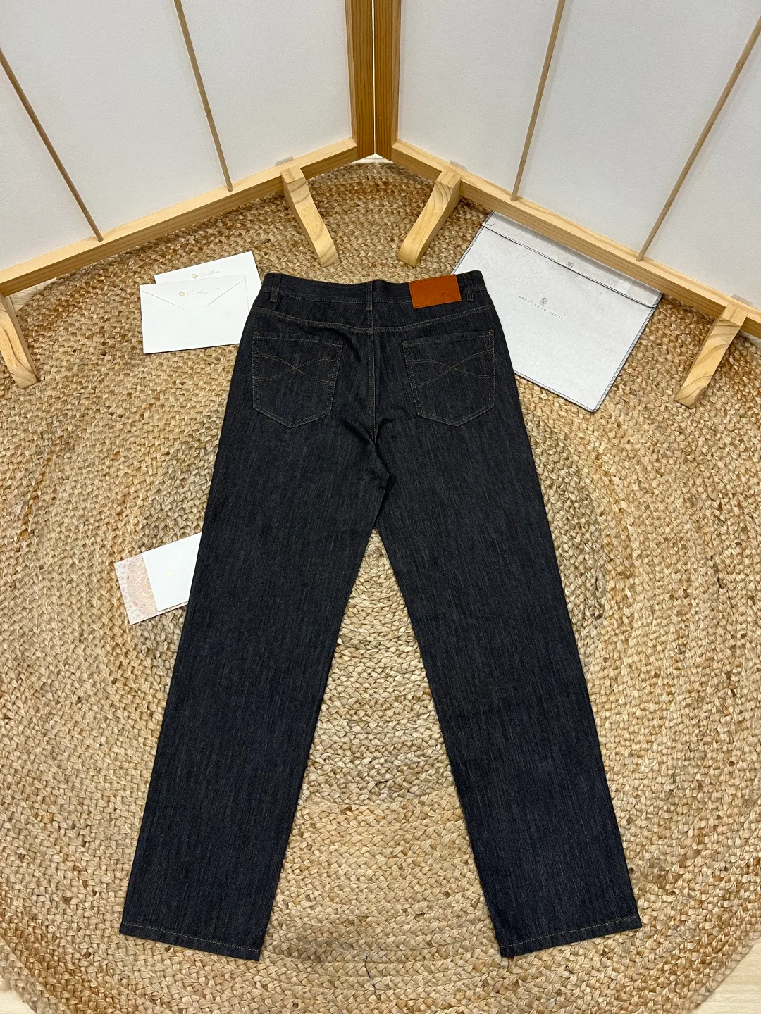 Джинсы Мужские Brunello Cucinelli 18260815