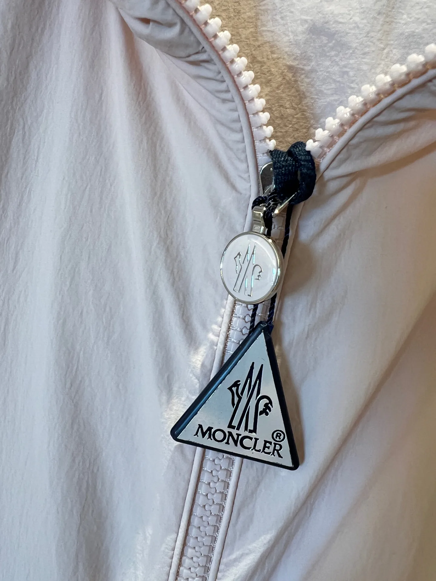 Куртки И Пуховики Женские Moncler 18766937