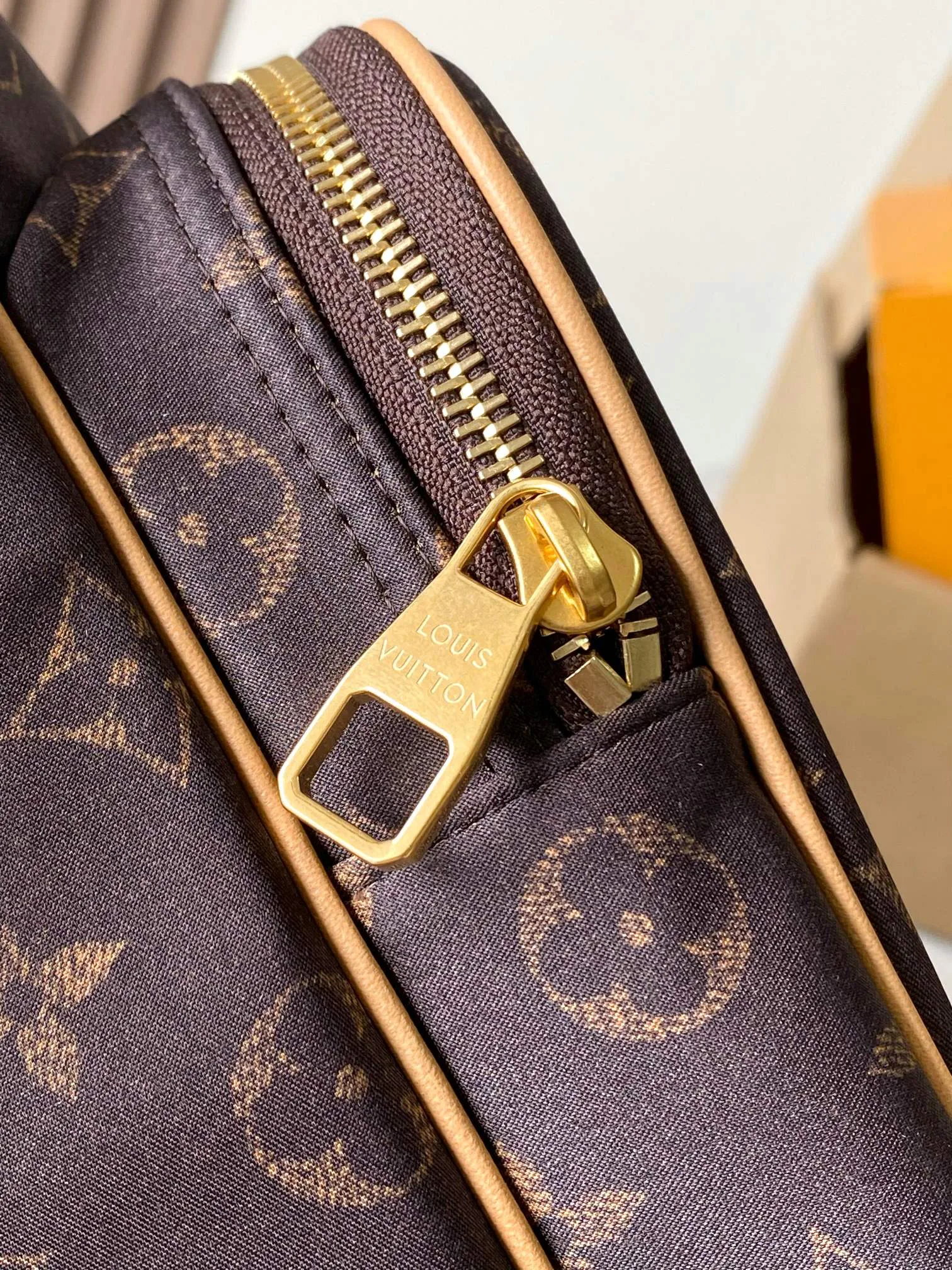 Классические Сумки Женские Louis Vuitton 18170489